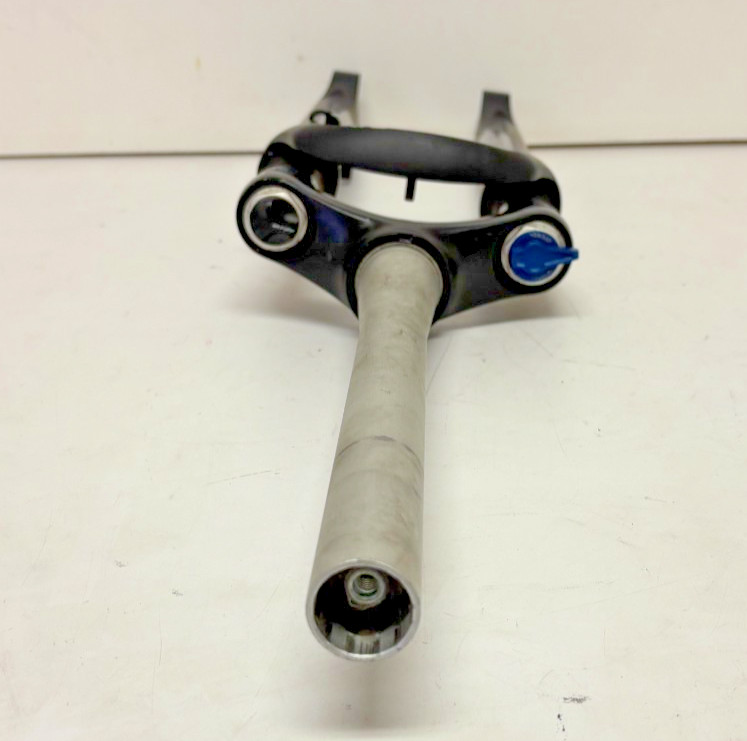 Stromer SR Suntour Raidon 26″ Thru Axle Disc Suspension Fork 320mm Tapered