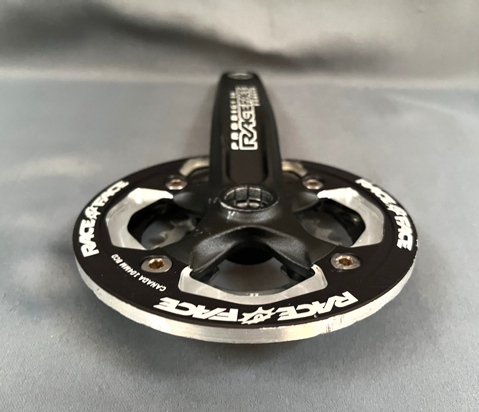 Race Face Prodigy DH MTB Crankset ISIS 175mm 32/22T 104/64mm BCD w/ Bashguard