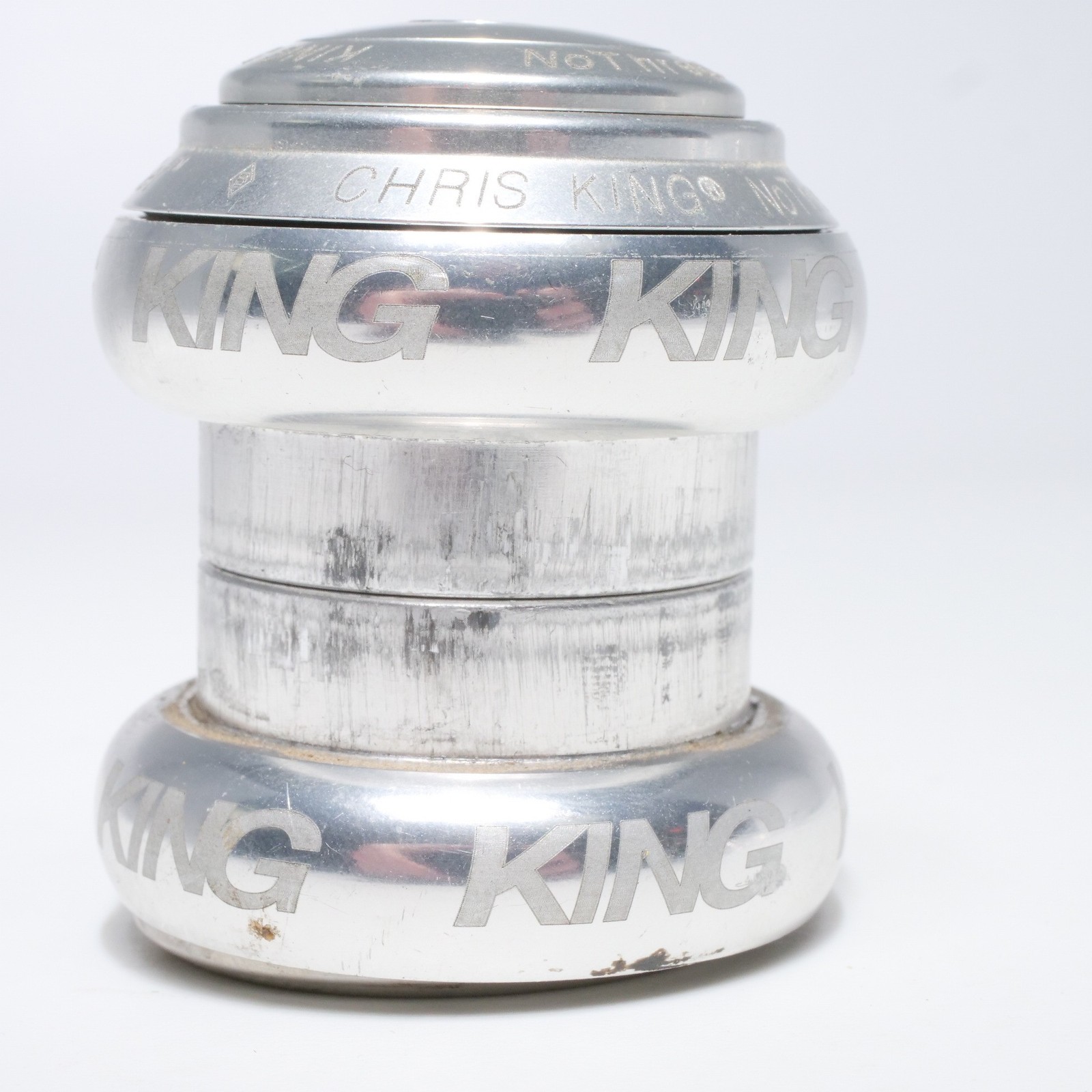 Chris King Headset 1-1/8″ No Threadset External Cup Silver Threadless Low Hours