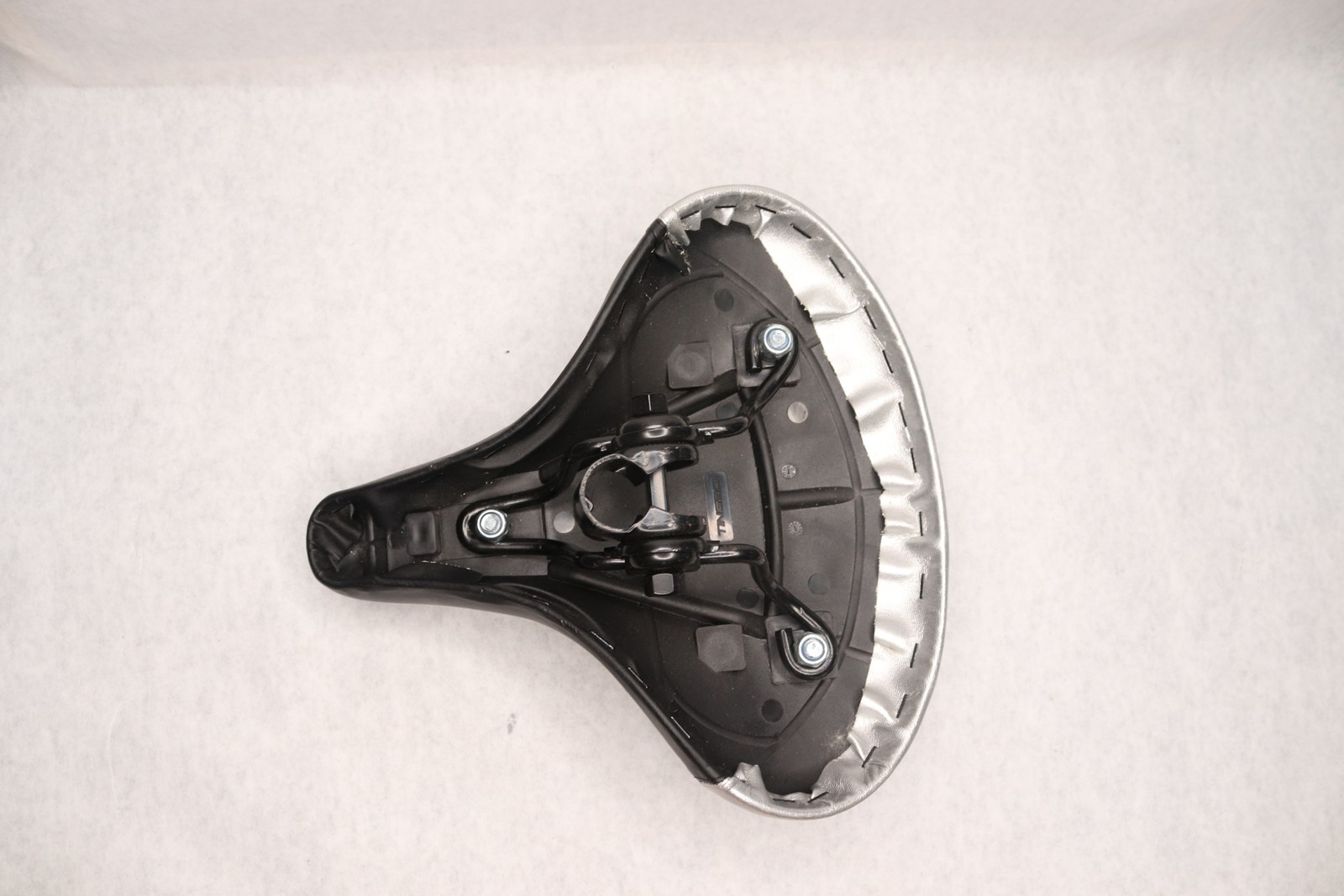 Tingbo Bicycle Saddle Black/Silver 270 x 245 MM
