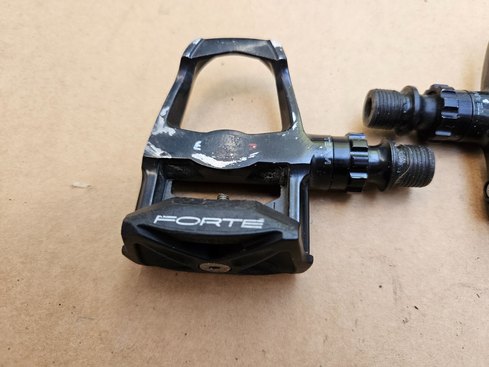 Forte Team SPS-1 Road Bike Clipless Pedals Left Right Set Black 9/16″