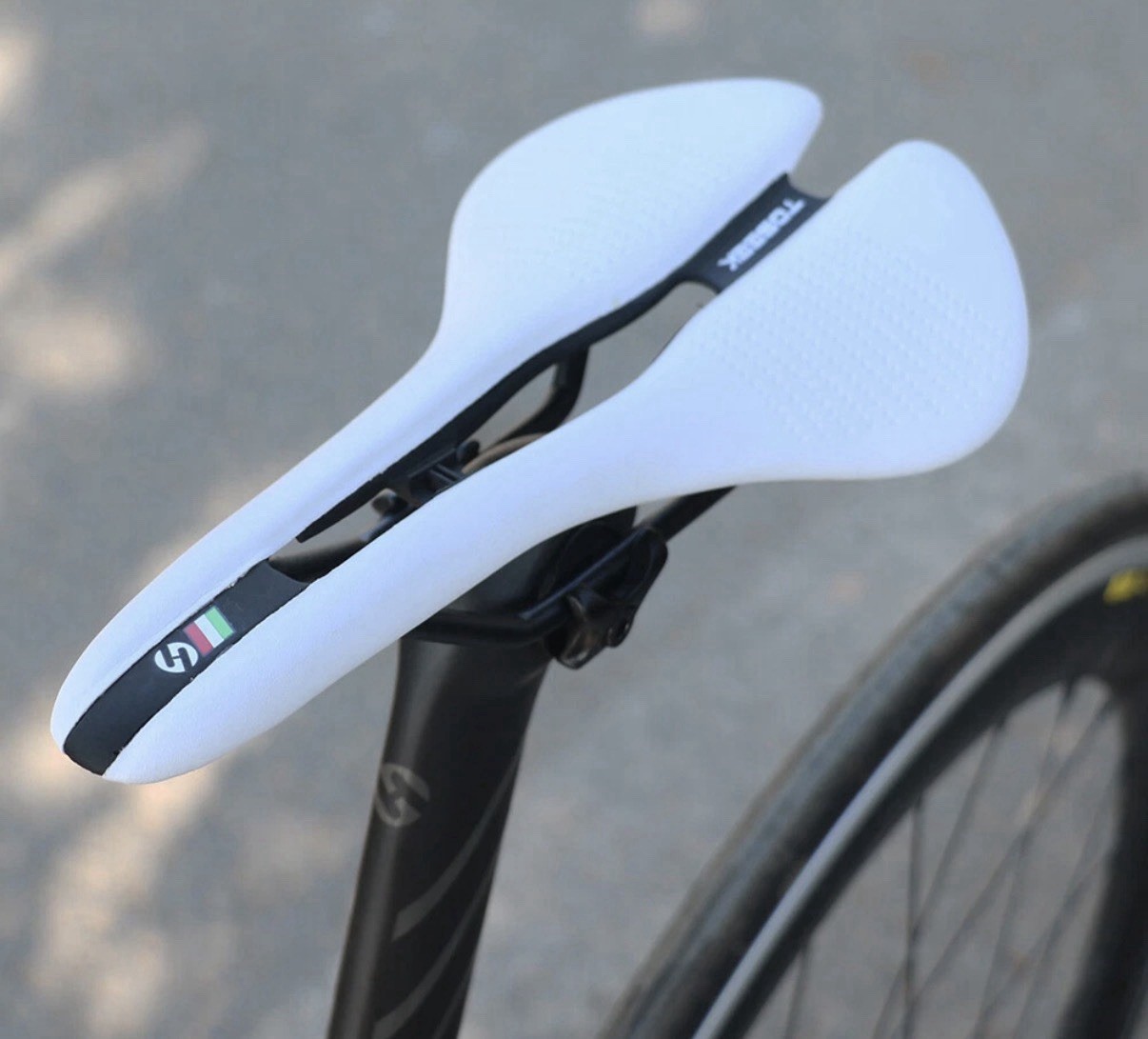 TOSEEK Bicycle Seat Saddle MTB Road Bike Saddles Mountain Bike Racing Saddles
