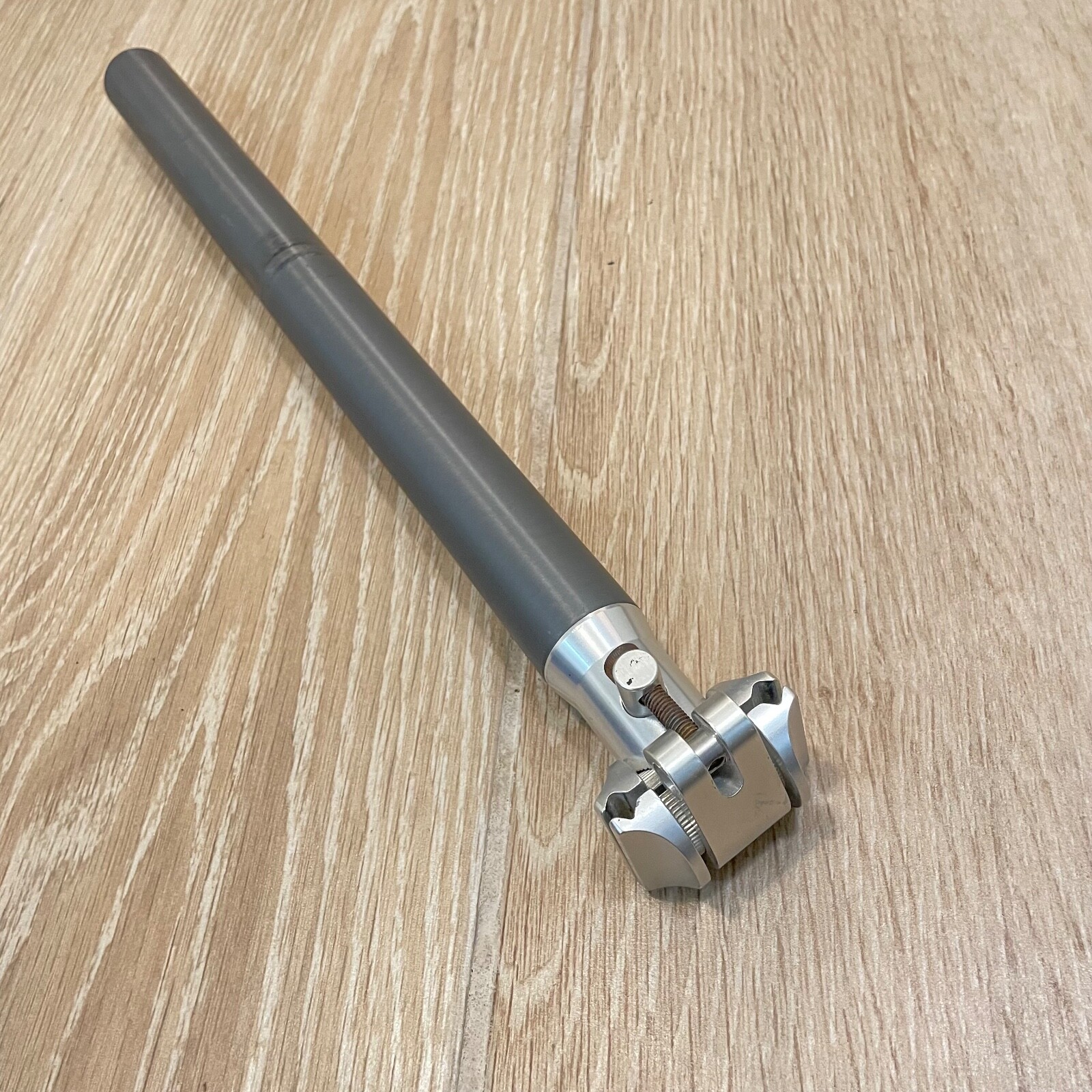 Ringle Moby Answer Manitou FS Seatpost 430mm x 31.8mm Vintage