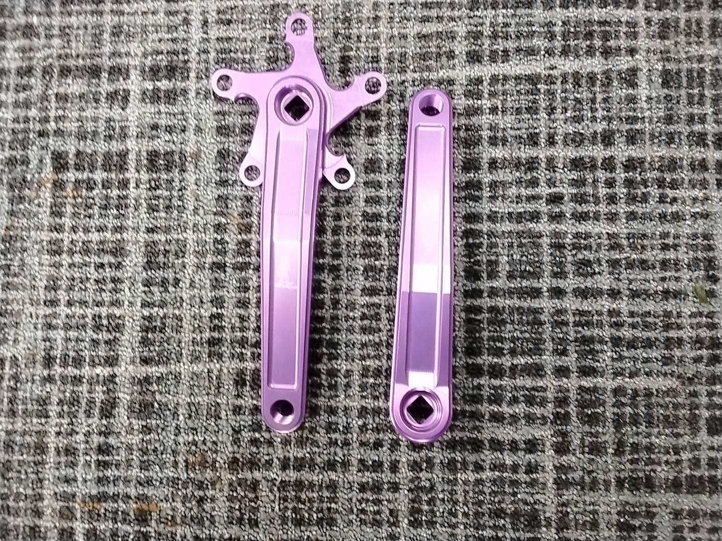 ULTIMATE MACHINE ● CNC MACHINED ● MTB CRANK ARMS ● 5-ARM ● 175 MM● PURPLE