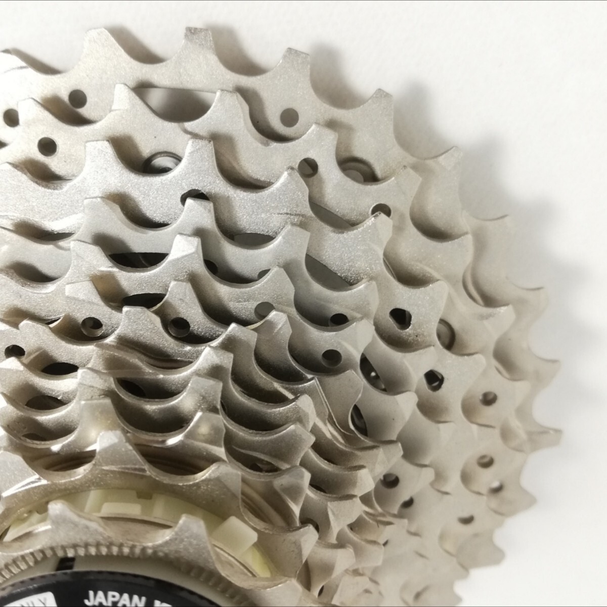 SHIMANO ULTEGRA CS-R8100 12-Speed Road Cassette Sprocket 11-30T New Pull-Off