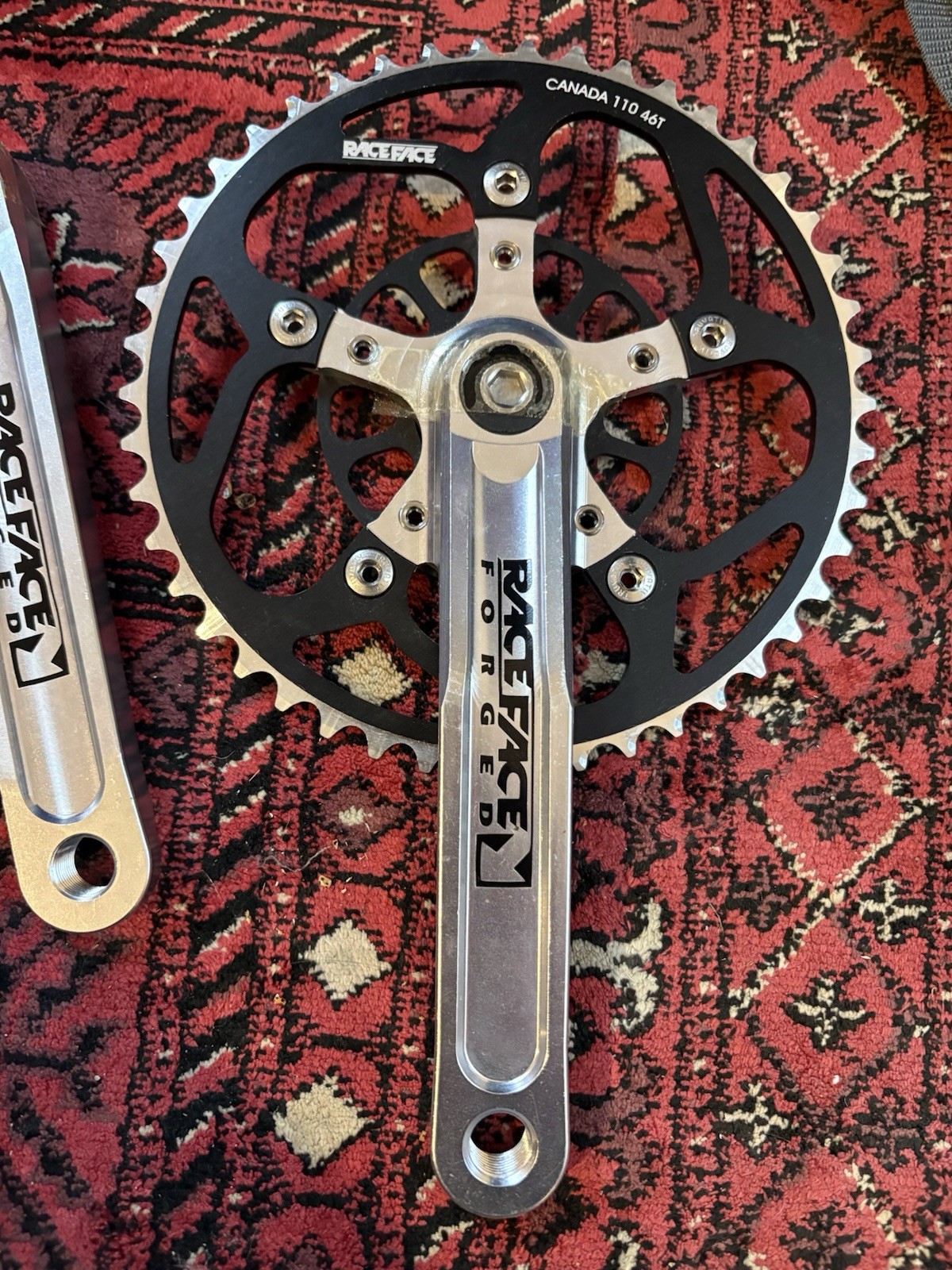 Race Face Forged Silver/Black 170mm Square Taper 46T