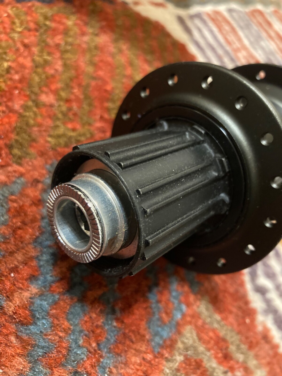 Shimano Saint FH-M800 rear hub and Shimano Saint RD-M800 SGS rear derailleur