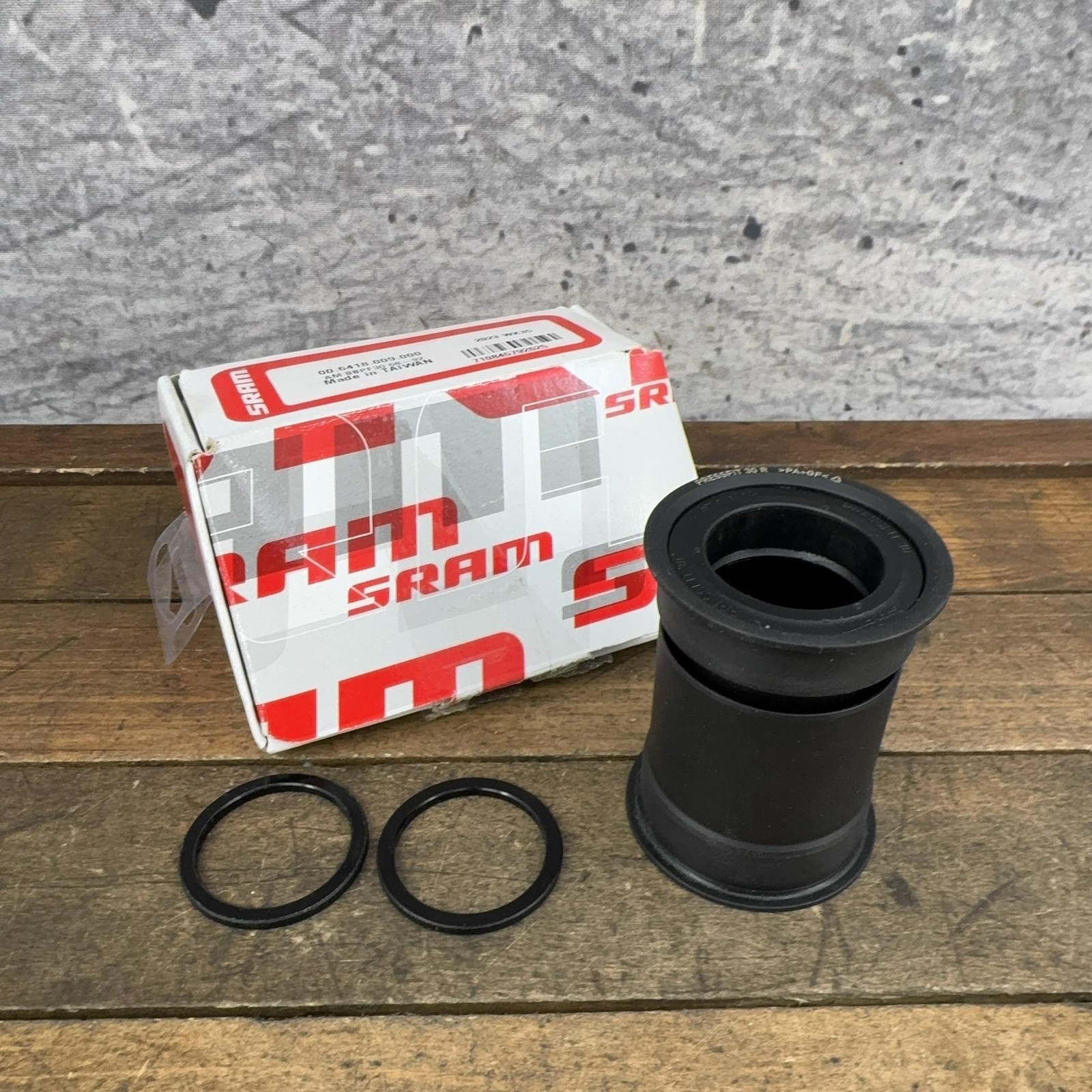 SRAM PressFit 30 Bottom Bracket 68/92mm PF30 00.6418.009.000 Black Road MTB