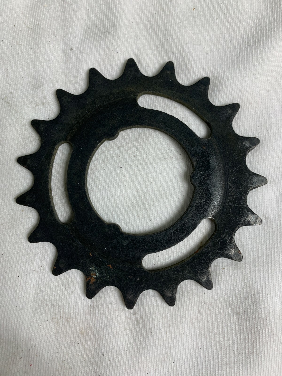 New Old Stock, Sturmey Archer 1/8″ Cog for Internally Geared Hubs, 19T, HSL 719