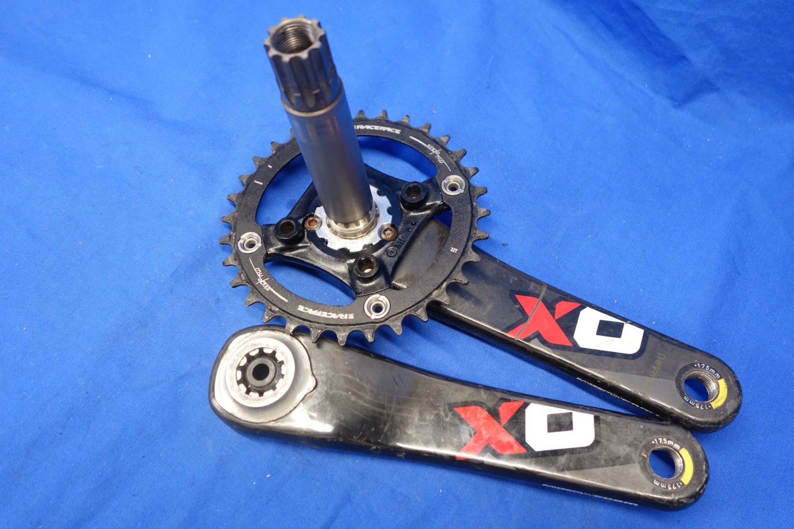 Sram Truvativ X0 1 x 11 Carbon Mountain Bike Crankset, GXP, Race Face 32t, 175mm