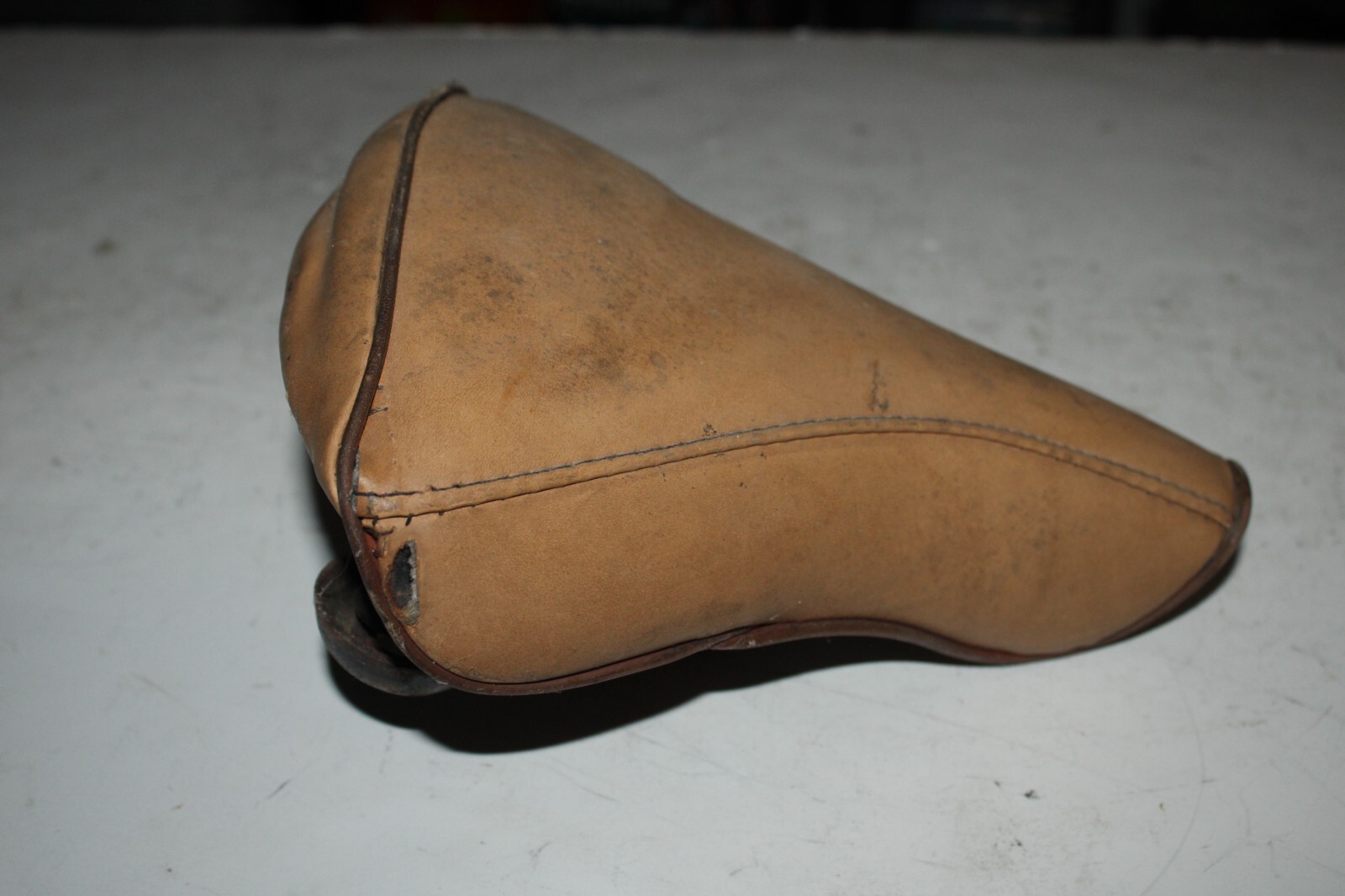 Vintage APersons Cruiser Bike Saddle 220/200mm Brown 791g Comfort USA Shipper!!!