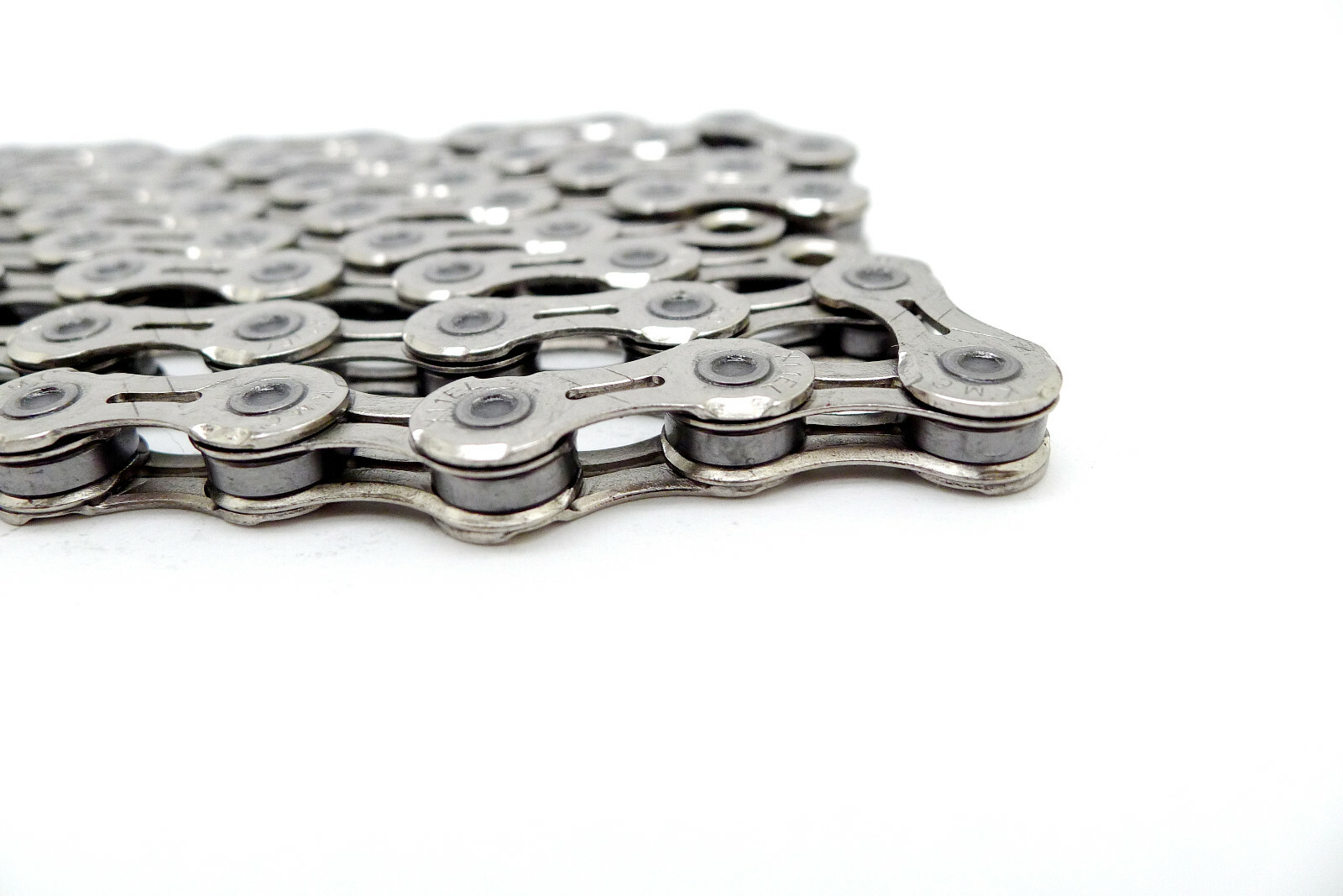 KMC X11EL 11 Speed Chain 114L
