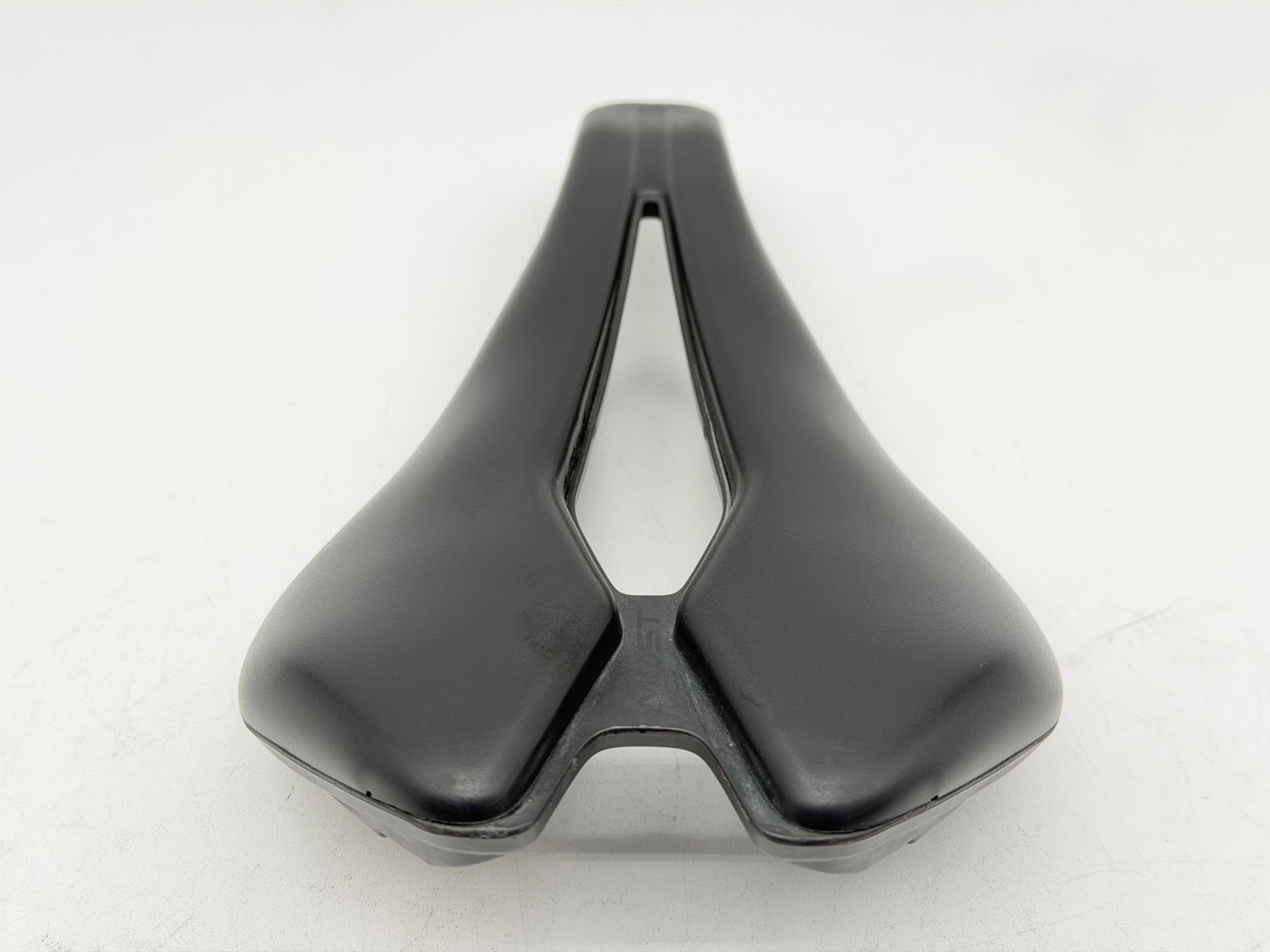 Prologo MOST LYNX Ultra Manganese Rail 245mm x 143mm Saddle MSRP $150 Pinarello