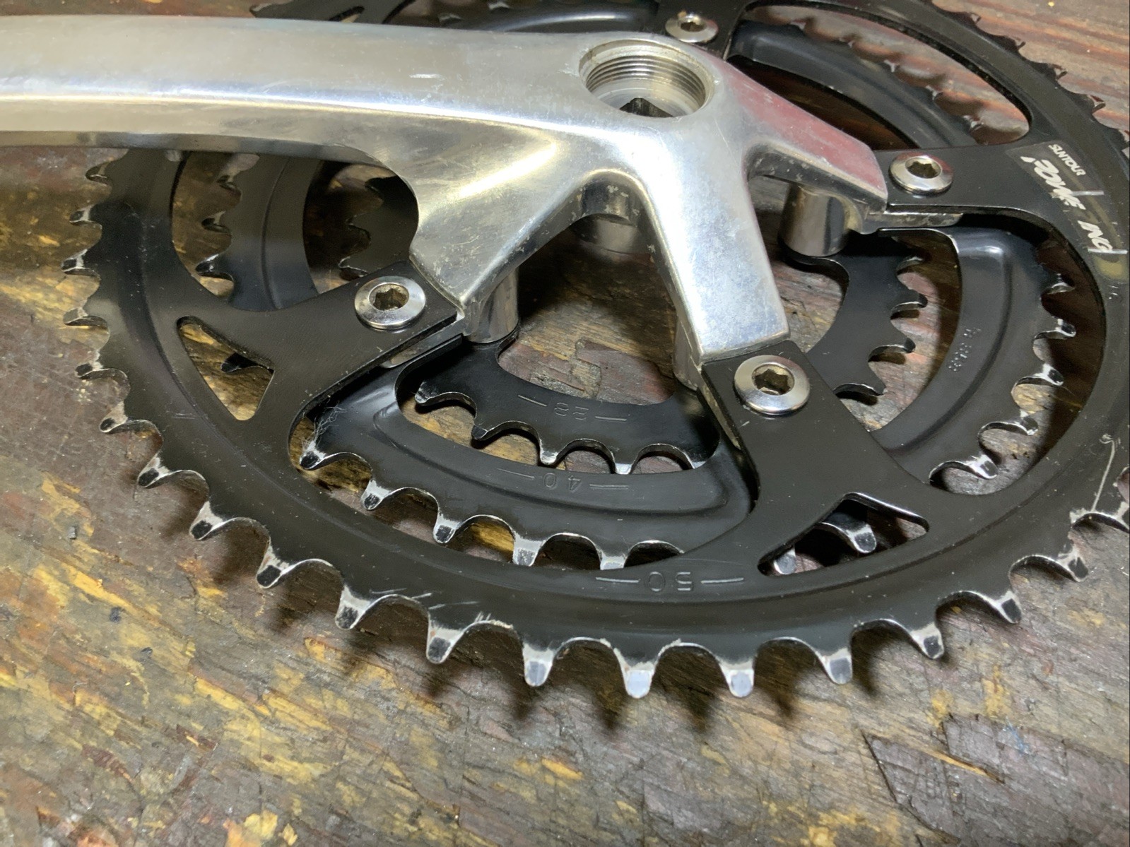 SR Suntour Sakae XCE 175mm 50/40/28t Triple Crankset MTB/Hybrid w/Bolts & Covers
