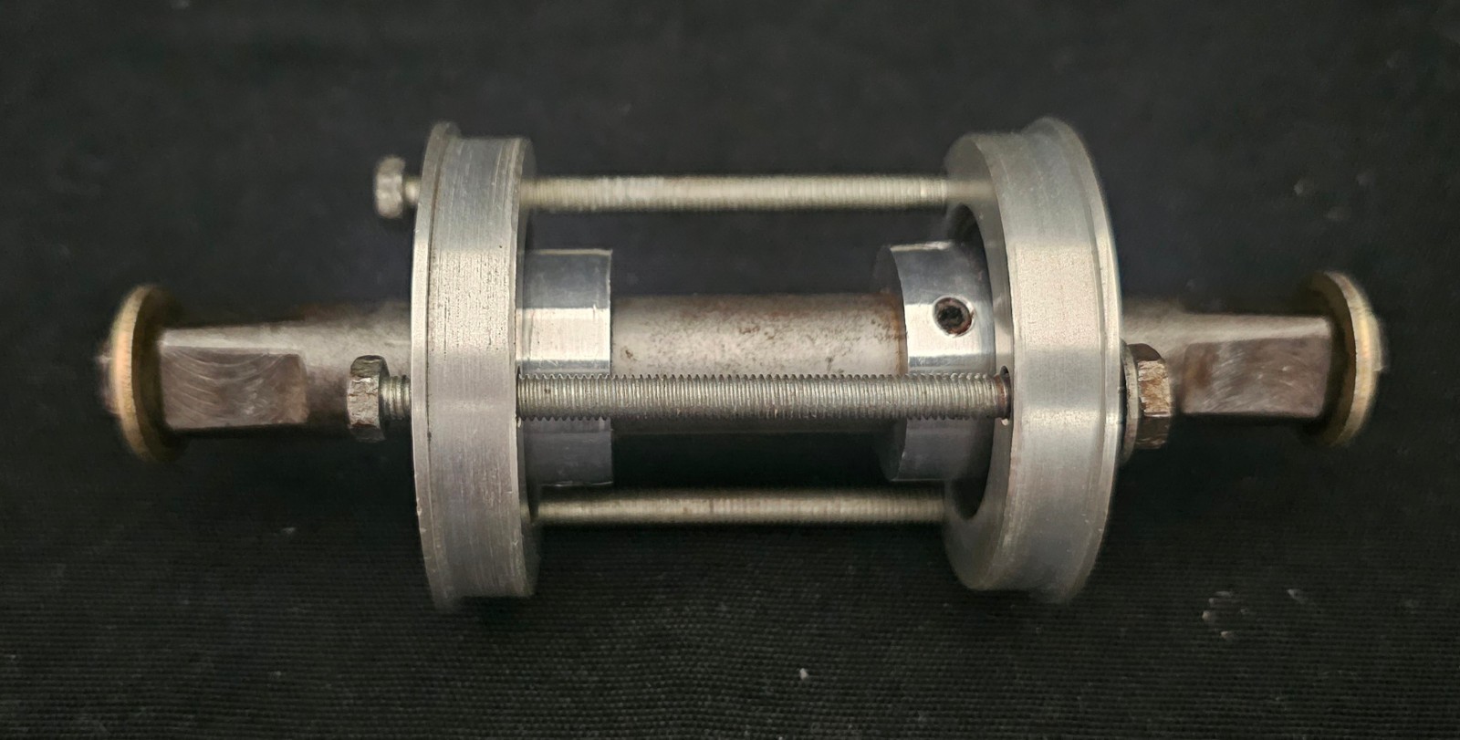 Vintage 1980s Bullseye Bottom Bracket Sealed Bearing Square Taper