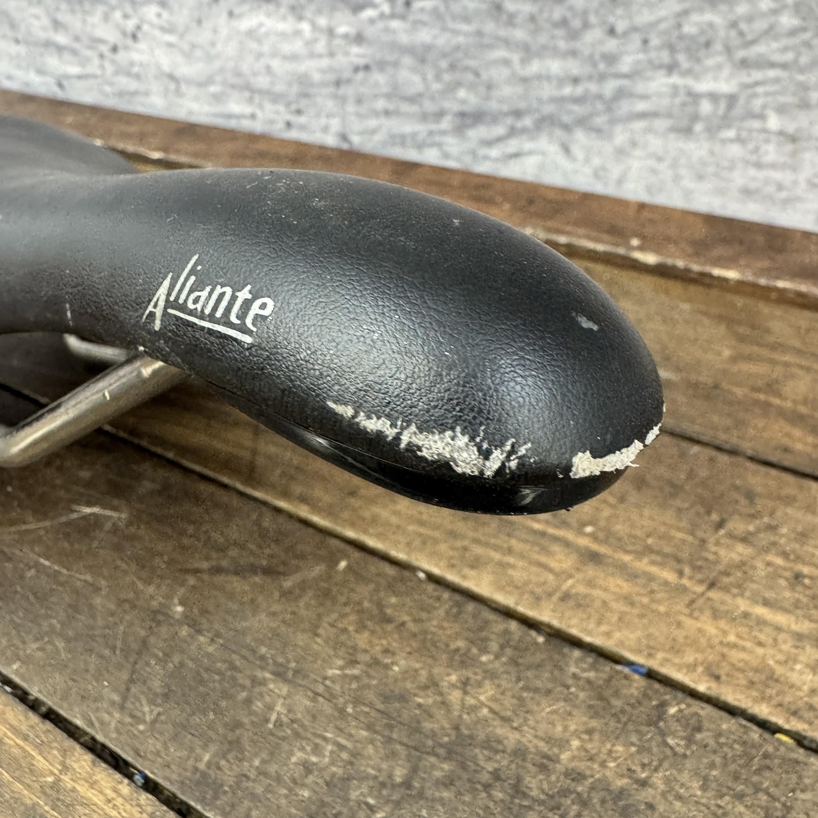 Fi’zi:k Aliante Bicycle Saddle Seat Carbon Titanium Road Bike Italy Black 230g T