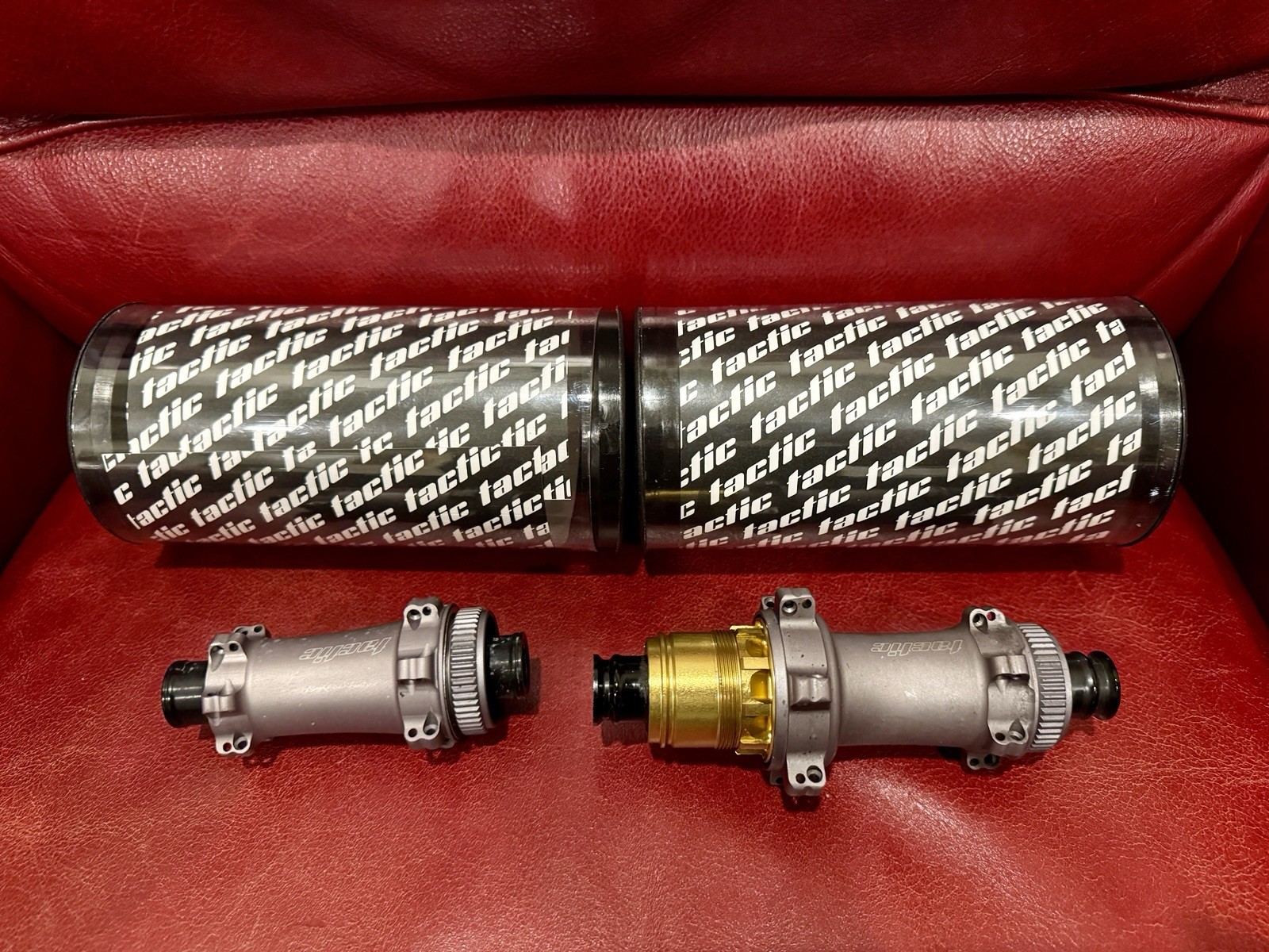 Tactic Racing TR01 Road Hubset With XDR Freebody Excellent Condition 24 Holes