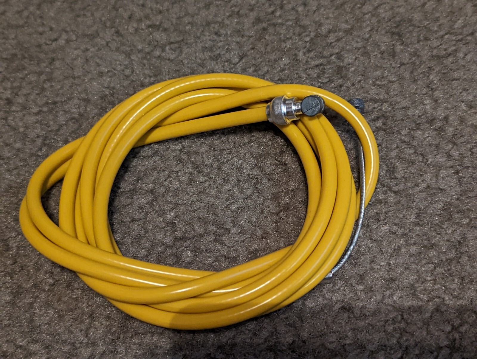 NEW YELLOW BRAKE CABLE FOR BICYCLE HAND BRAKES(MOST COLORS)