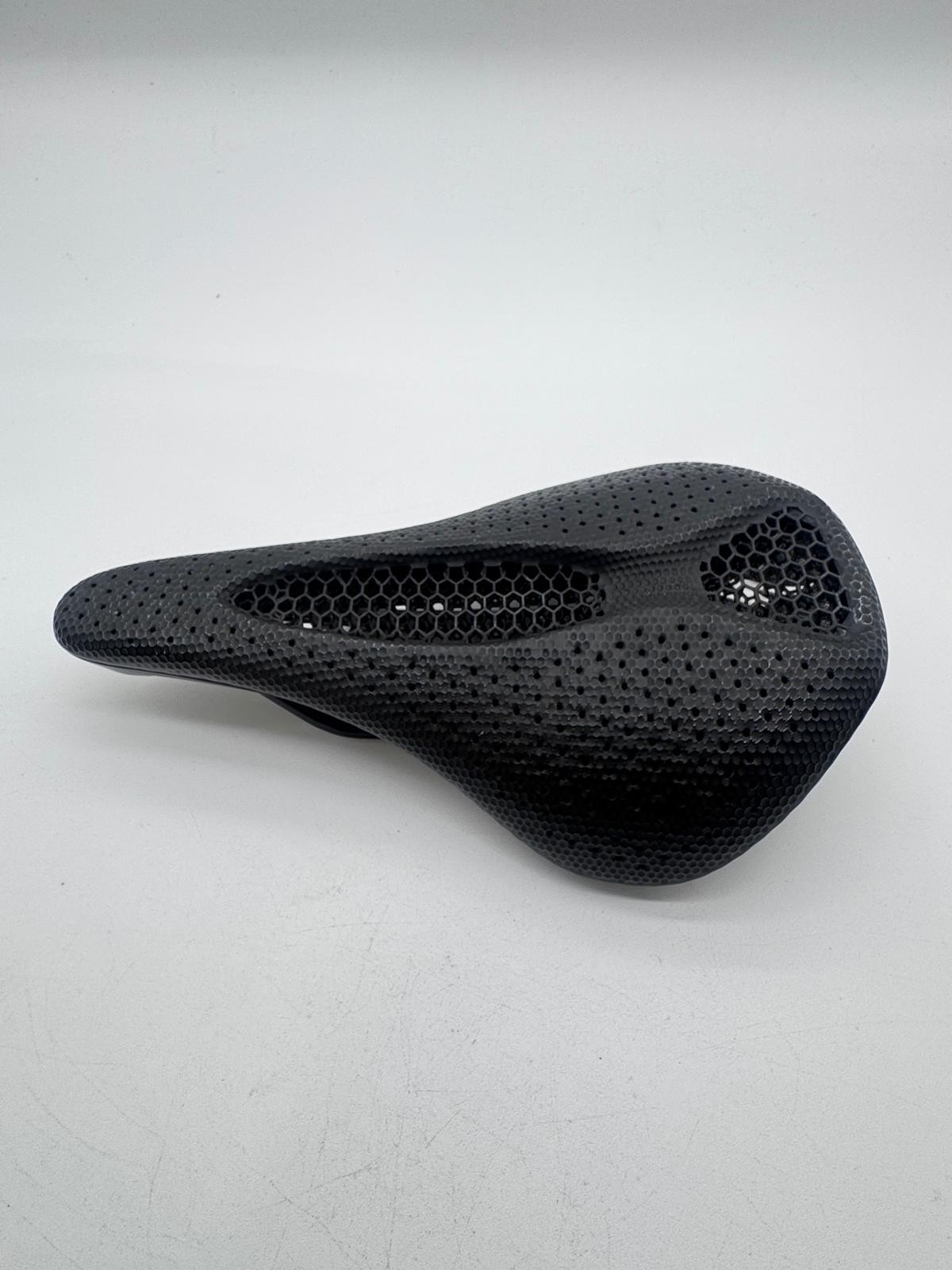 Specialized Body Geometry Power Pro Mirror 143mm Saddle (Black)