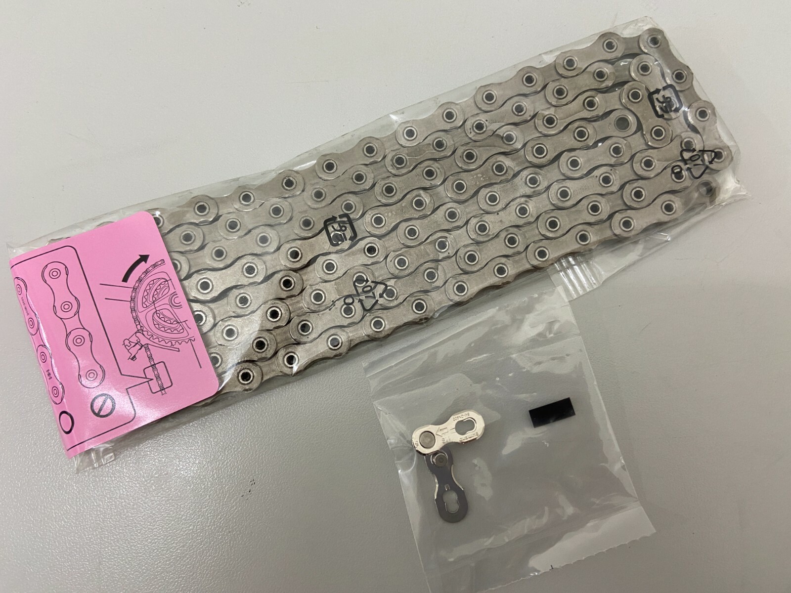 Shimano Dura-Ace/XTR CN-HG901-11 HG901 11speed Bicycle Chain(116-Link)