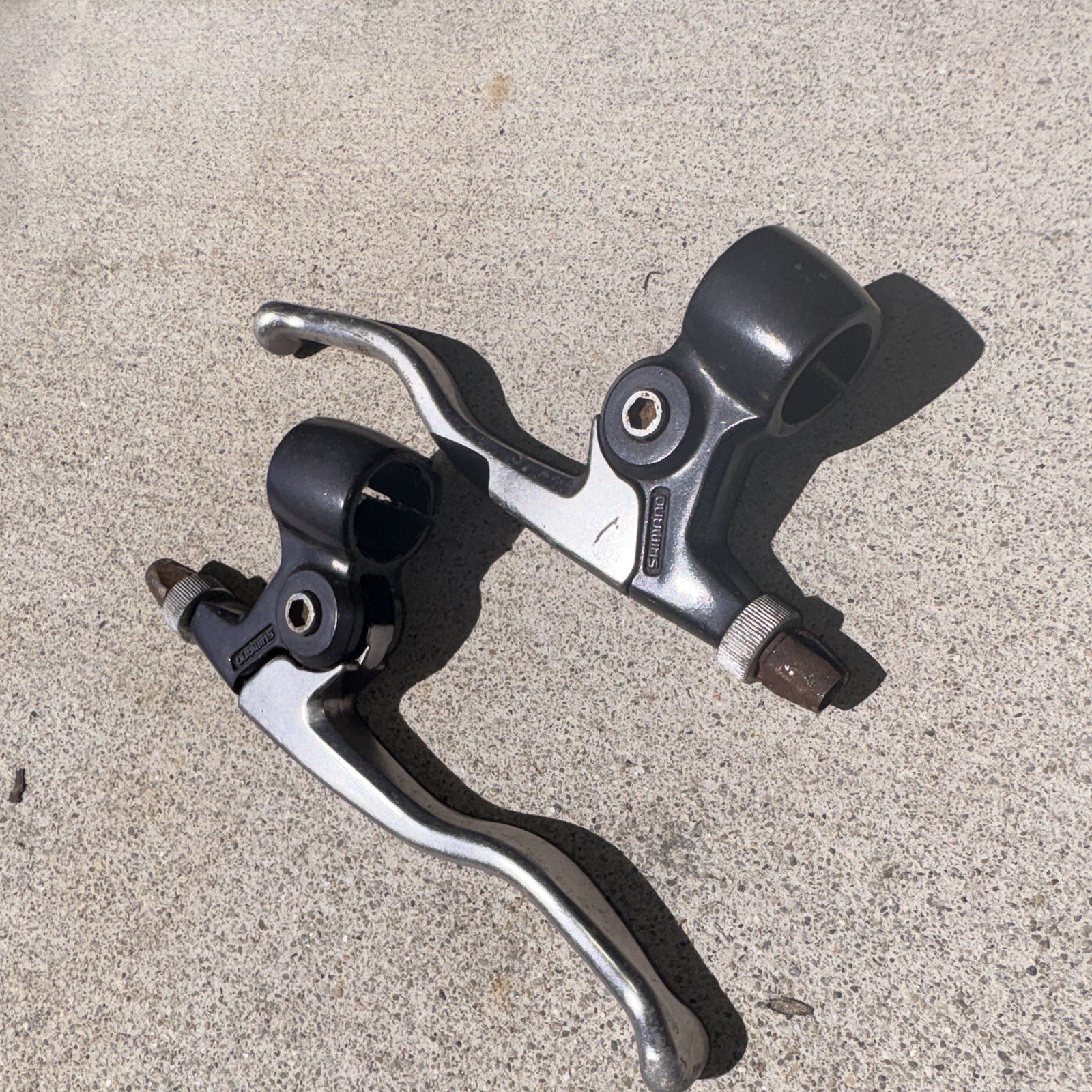 Shimano Flat Bar 4-Finger Mountain Bike Brake Levers Pair 22.2 Clamp Blk/Silver
