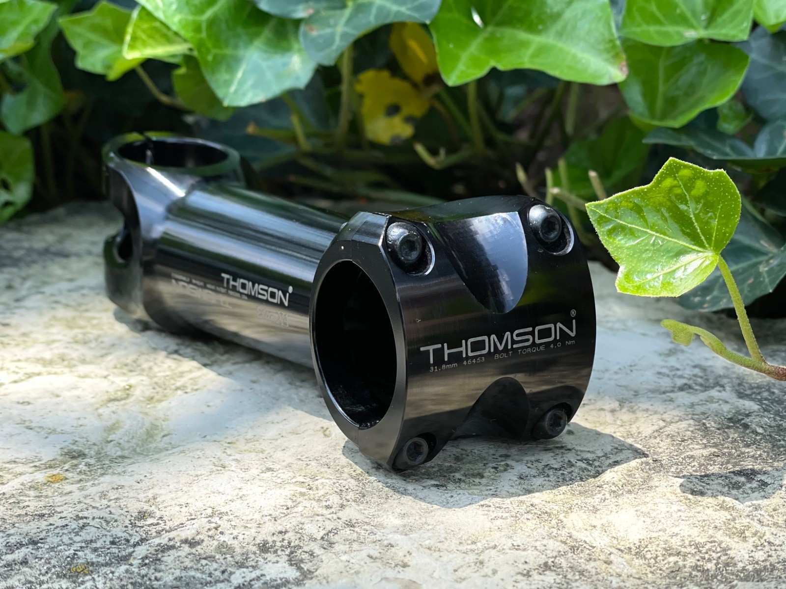 Thomson Elite X4 Stem 1 1/8” x 130mm x 31.8 +/- 10 degree – Clean