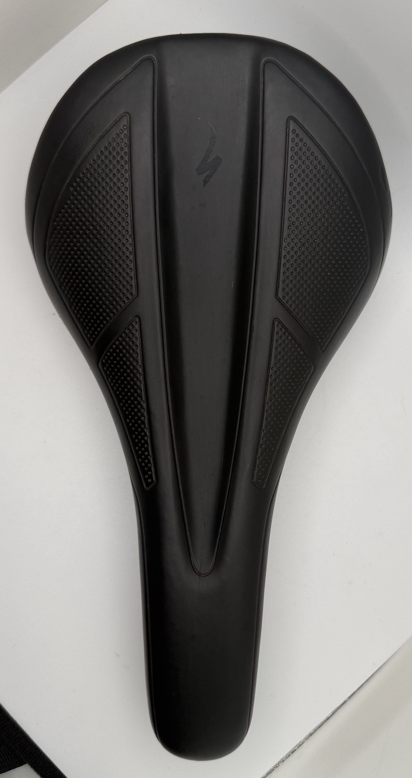 Specialized Henge Black Bike Saddle Seat 143mm Width, 7x7mm Rails