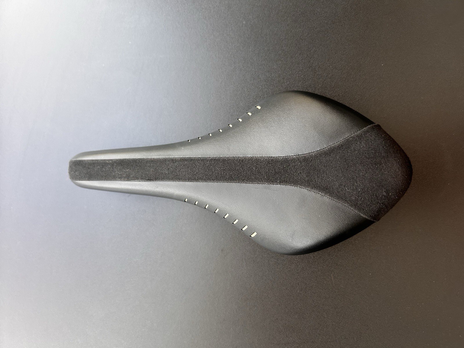 Fizik Wing Flex Carbon Reinforced Synthetic Black Road Bike Saddle Made in Italy