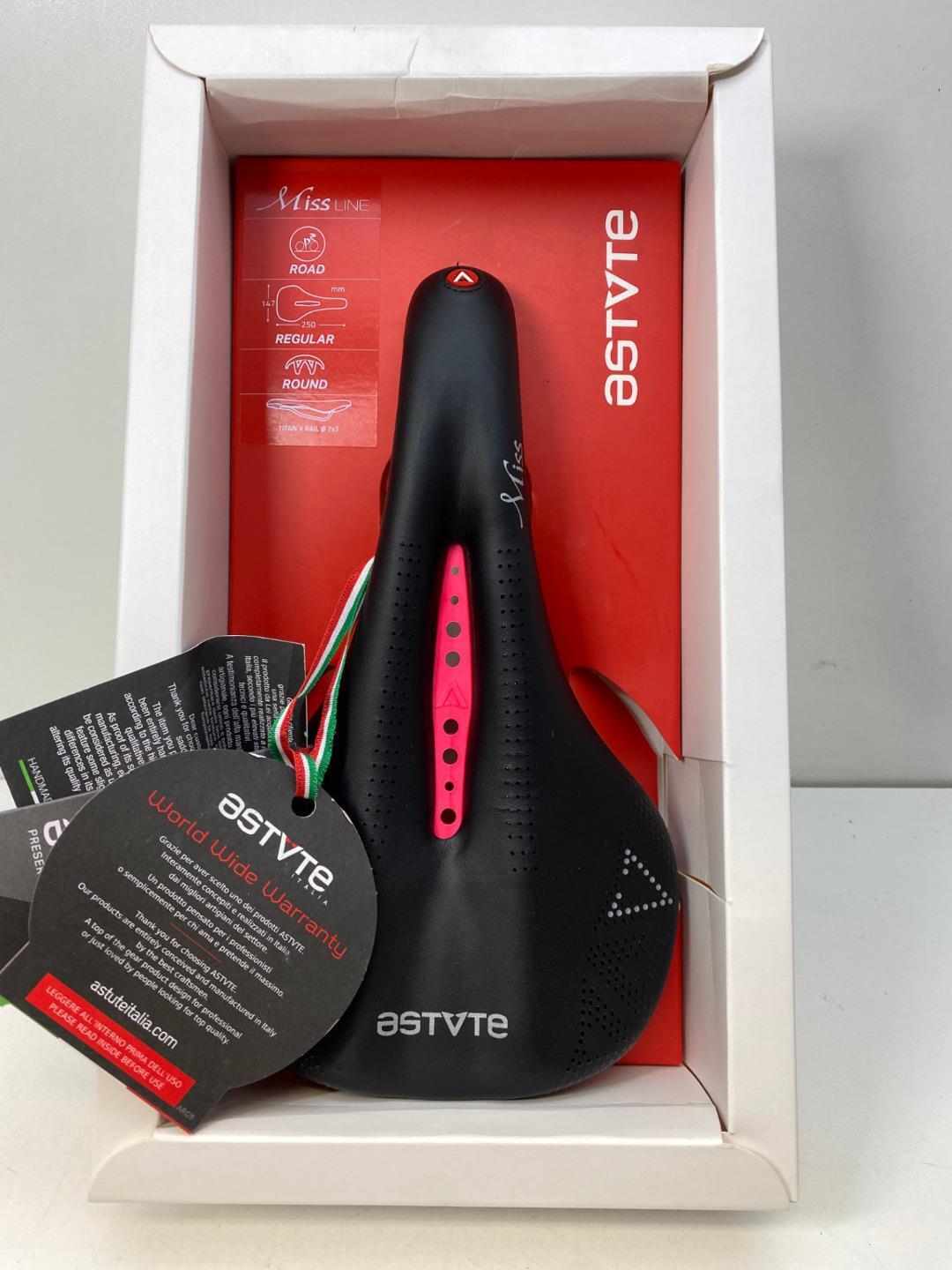 NEW Astute MISS LINE Women’s bicycle seat SADDLE 145mm Black/Pink Titan V rails