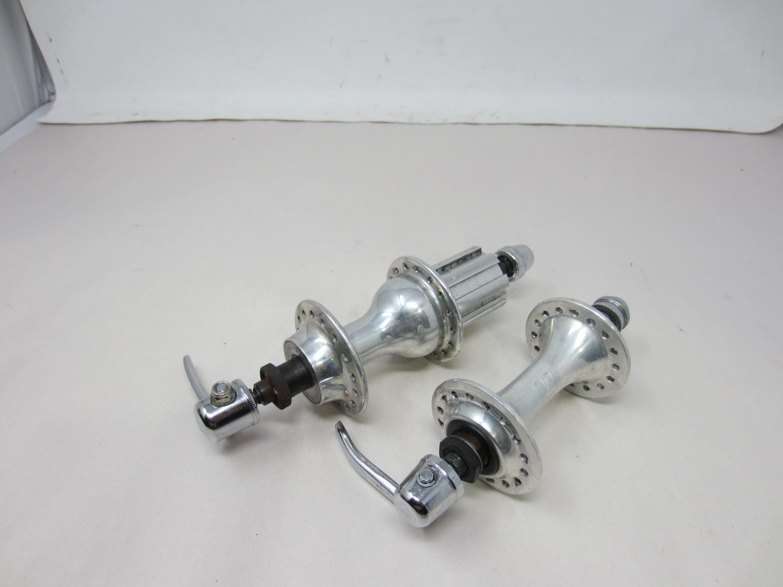Campagnolo Veloce 32 Hole 100/130mm 8-12 Speed Bike Bicycle Quick Release Hubset