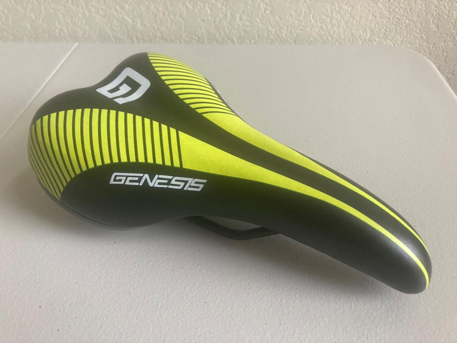Genesis Bike Seat (Black, Yellow, White)