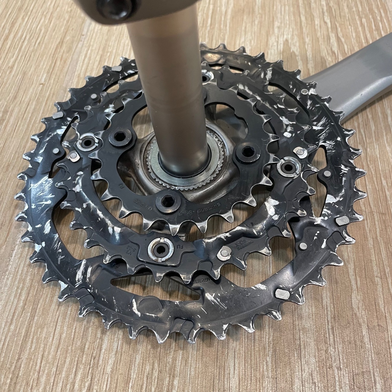 Shimano Deore XT FC-M762 Hollowtech II 175 Triple Crankset 22 32 44
