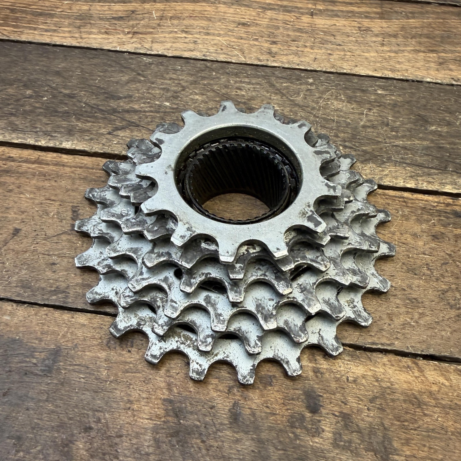 Vintage Maillard HELICOMATIC 6 Speed 13-24T 24T Cogs Steel Road Bike