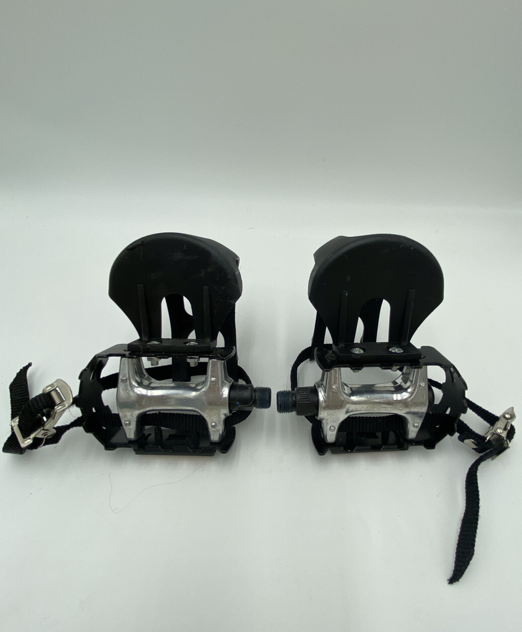 YBEKI Bike Pedals with Toe Clip and Straps -EUC. See Description for Details.