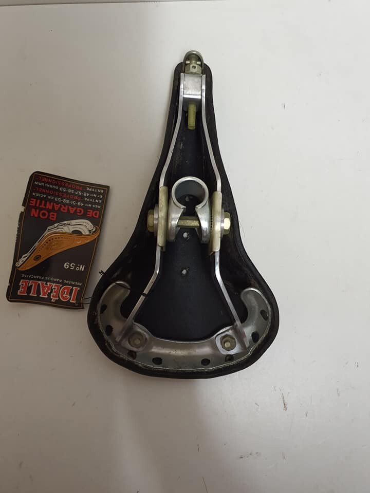 NOS IDEALE PROFESSIONNEL TB n°59 SADDLE SEAT MADE IN FRANCE VINTAGE 686gr