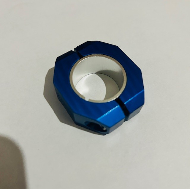 NOS / BMX – TNT BICYCLES OVERSIZED DOUBLE BOLT SEAT CLAMP (28.6, 31.8mm) BLUE
