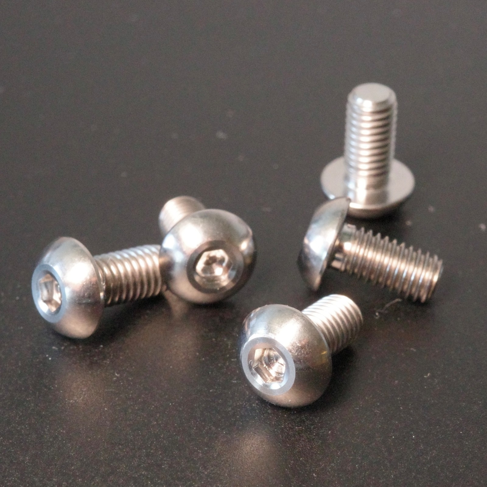 2pcs Titanium bolts M5, SRP reproduction, XTR ST-M900 shifters – retro MTB.