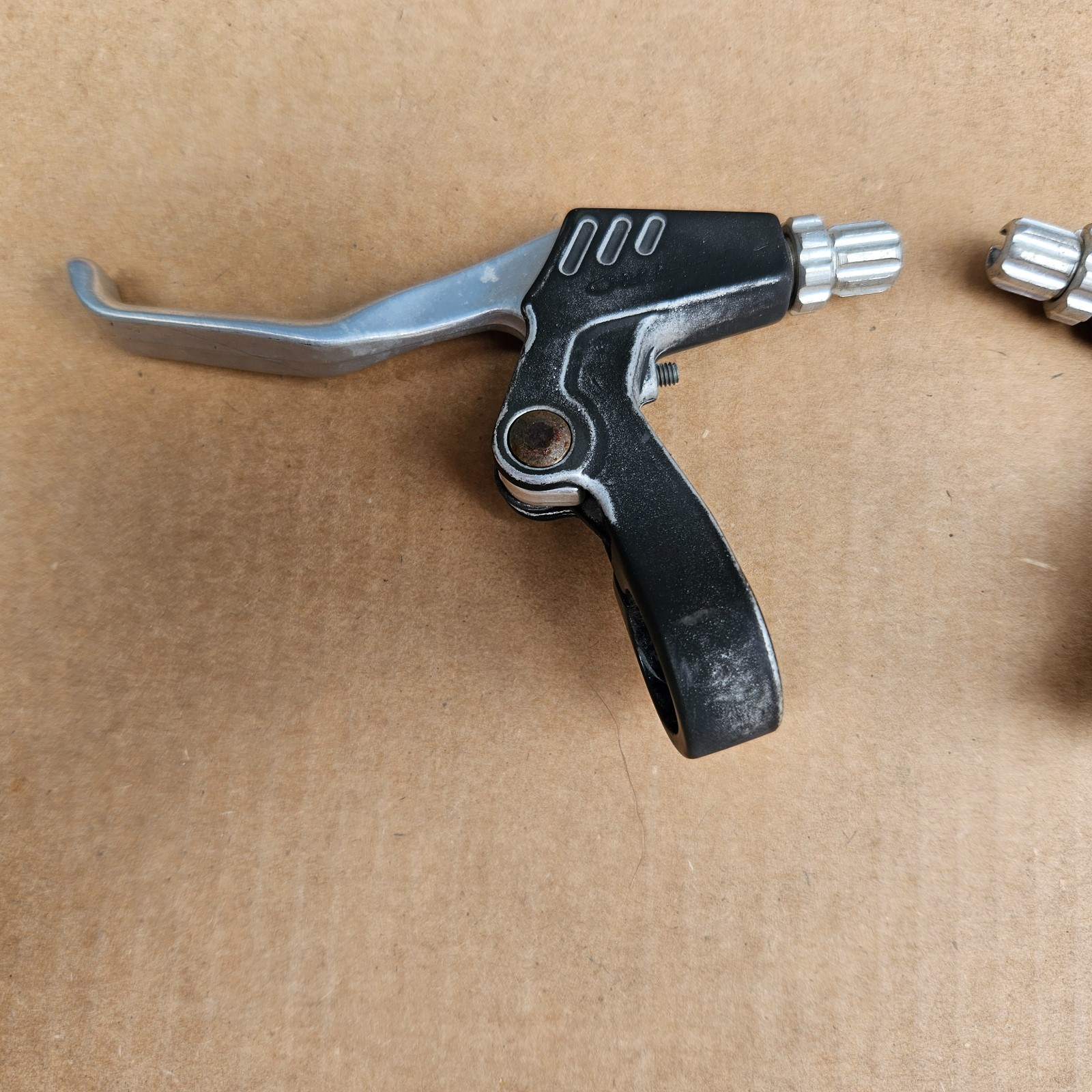 Tektro TK Mountain Bike Brake Levers Left Right Set for Disc or V Brake