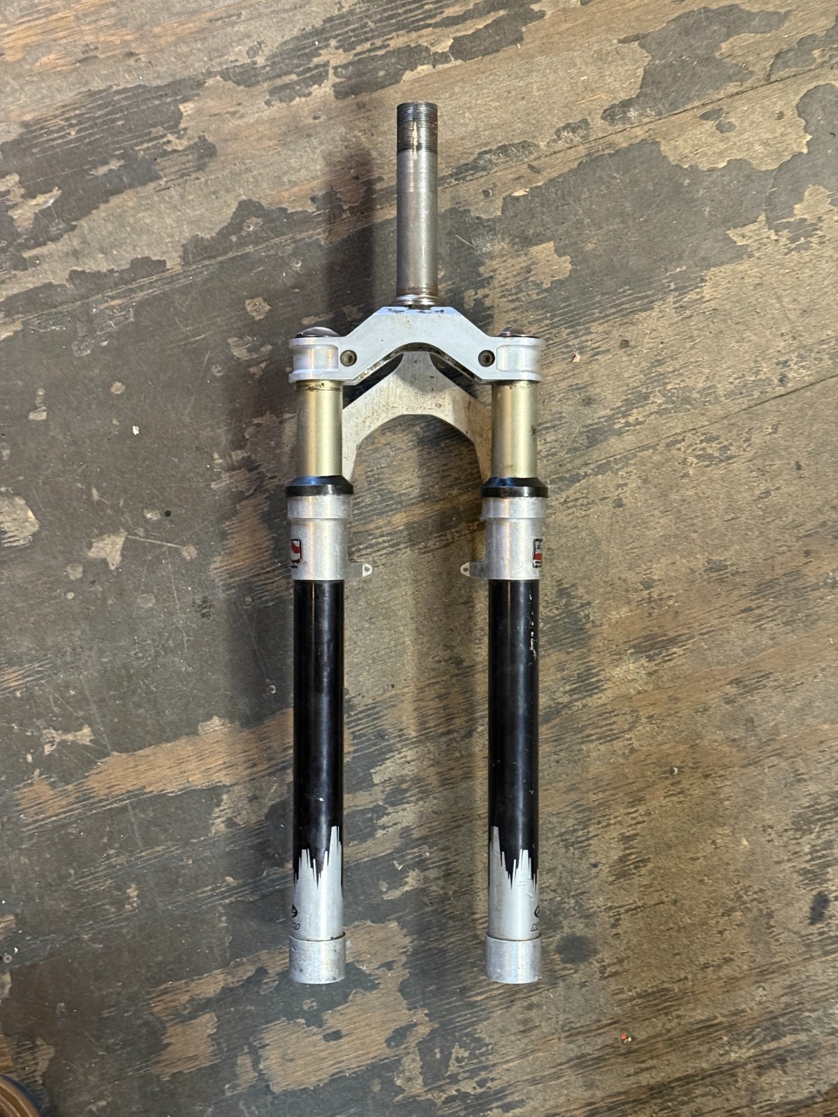 Vintage Answer Manitou Magnum 1in Threaded Fork 26in Suspension