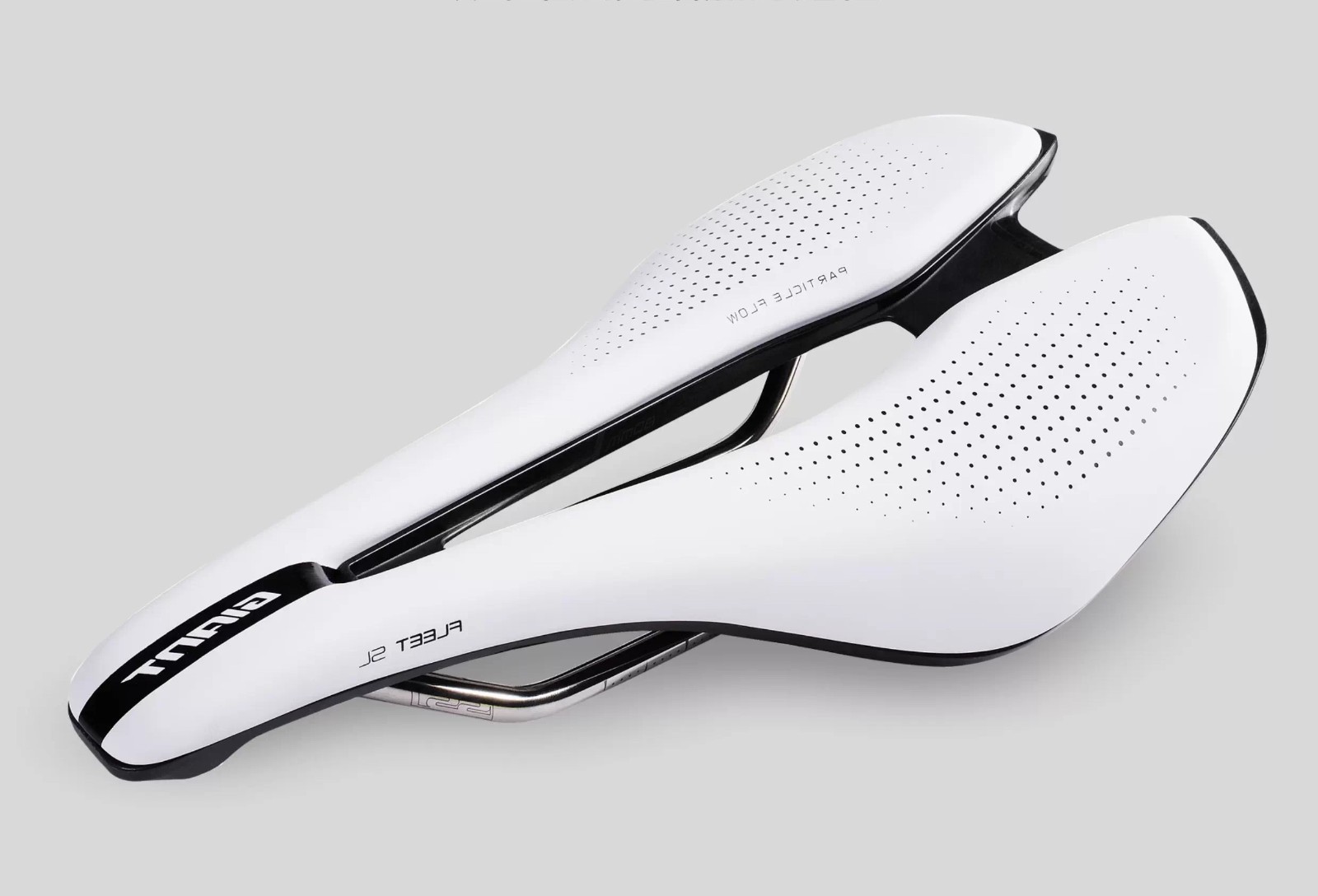 GIANT FLEET SL WHITE SADDLE 248X145MM SHORT NOSE CARBON COMPOSITE WEIGHT 222g