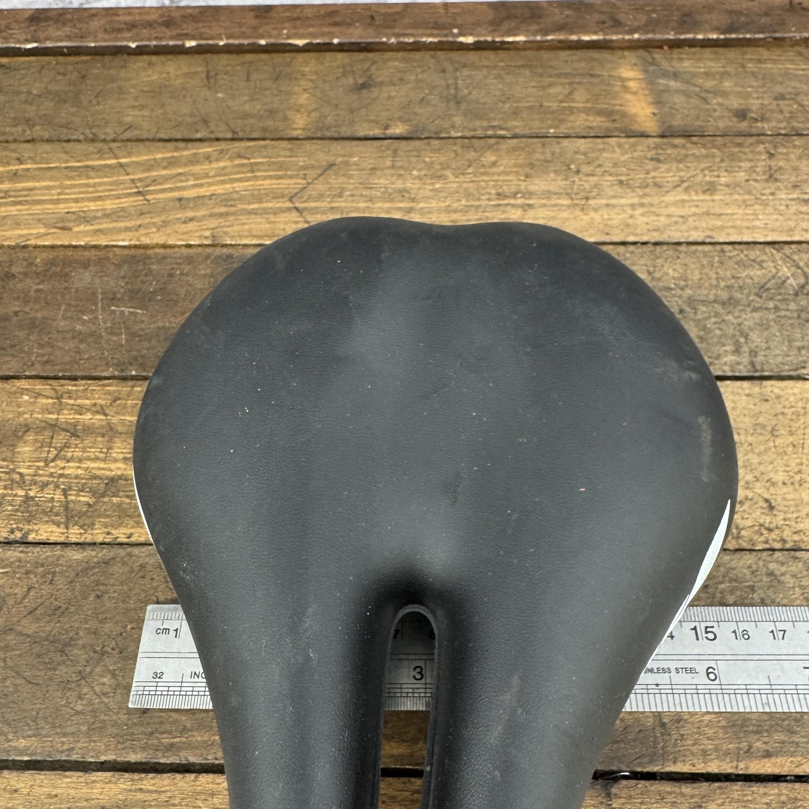 Specialized Riva Body Geometry Bicycle Saddle Seat Black 142mm 365g Womens Bike