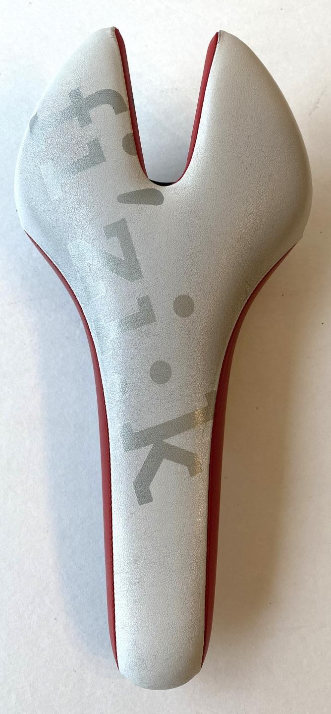 Fizik ARDEA bicycle SEAT saddle 135mm Manganese Rails