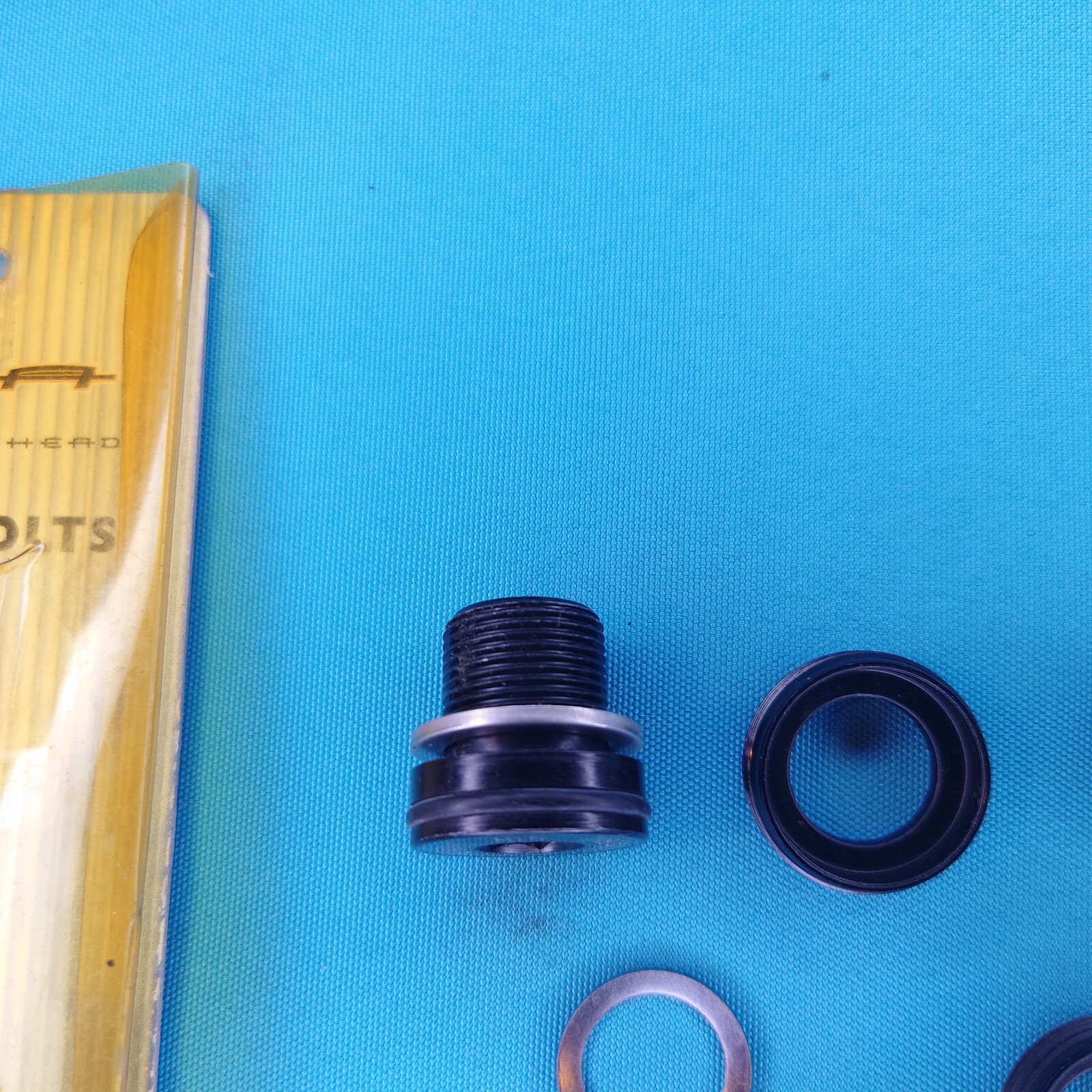 Full Speed Ahead FSA QR-2A & RPM Self-Extracting Crank Alloy Bolt M15 for Parts