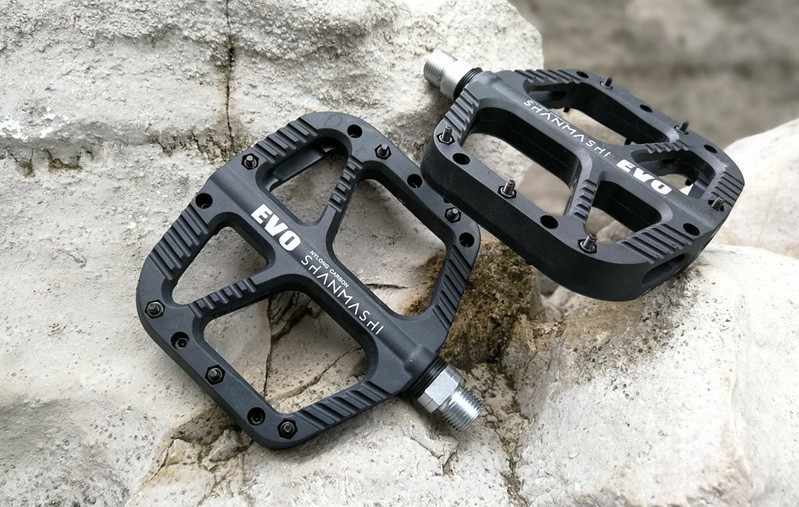 Mountain Bike Pedal Nylon Non-Slip 9/16 Bicycle Platform Flat Road MTB Pedals