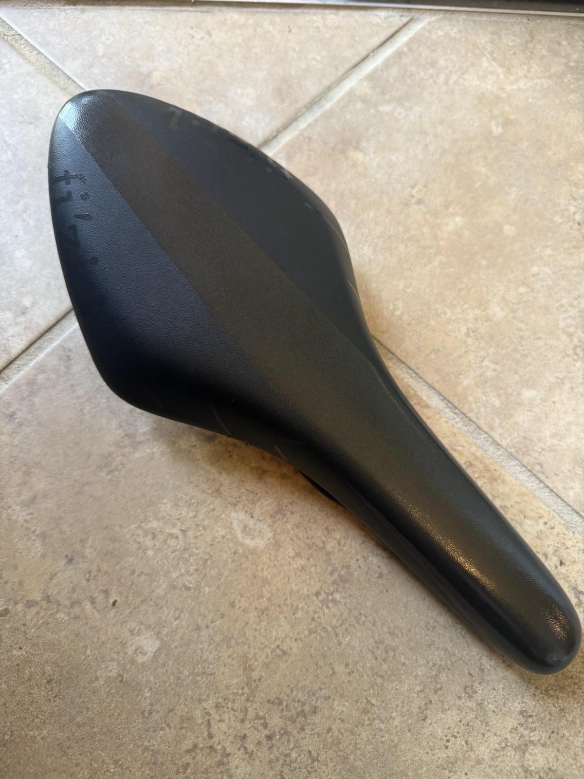 Fizik Airone Wingflex Bicycle Saddle, w/ ICS Clip System, Low Miles, 244g