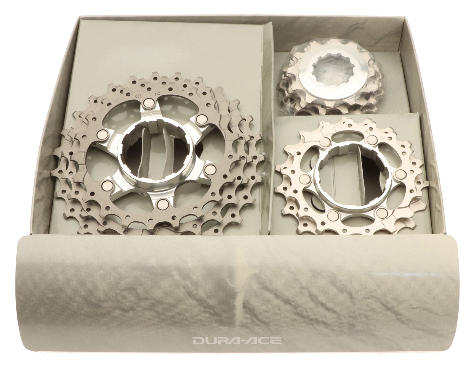 Shimano Dura-Ace CS-7700 Cassette 12-27T 9 Speed NOS New
