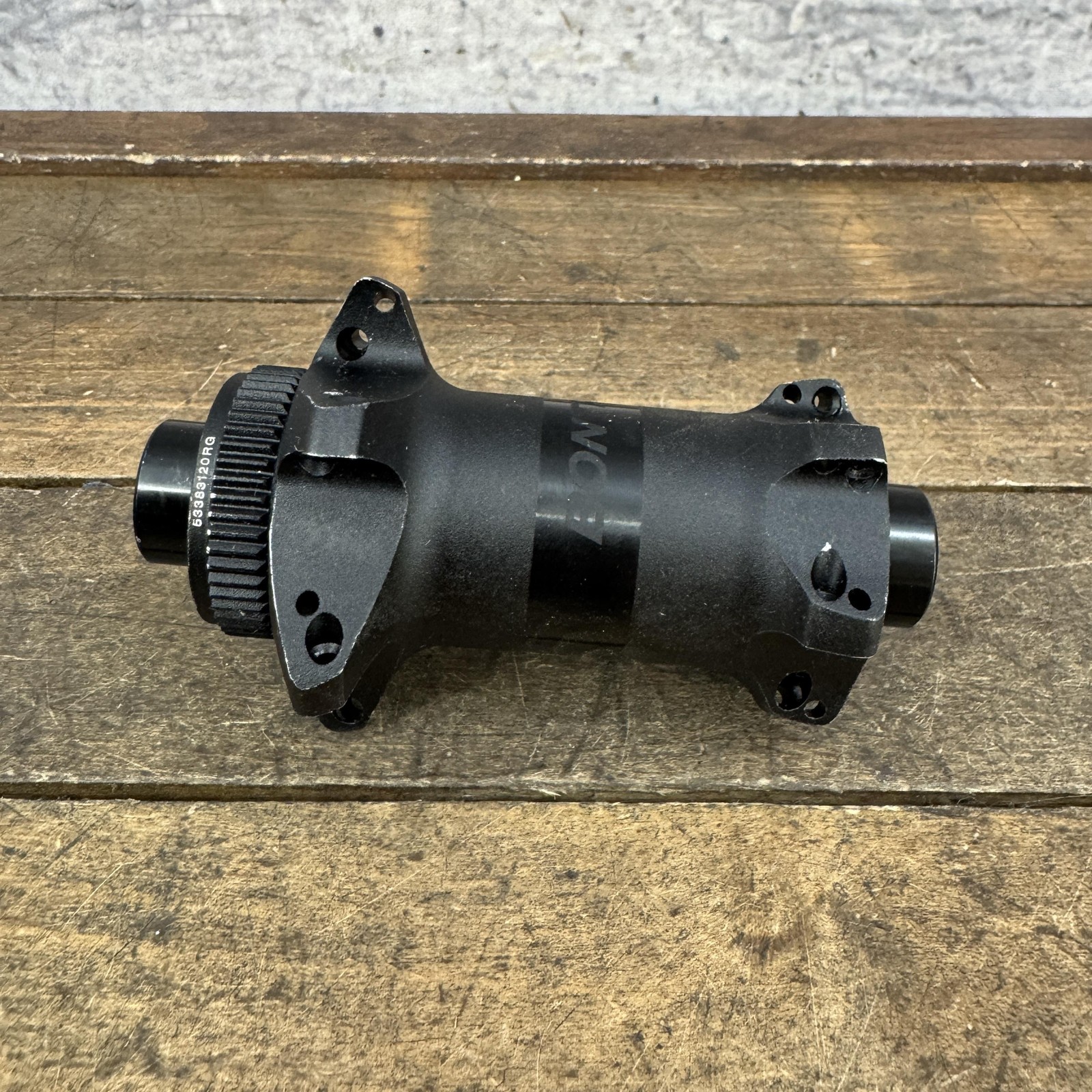 Bontrager Front Hub 24H 100mm Bolt Thru Center Lock Disc Black Alloy MTB Bike