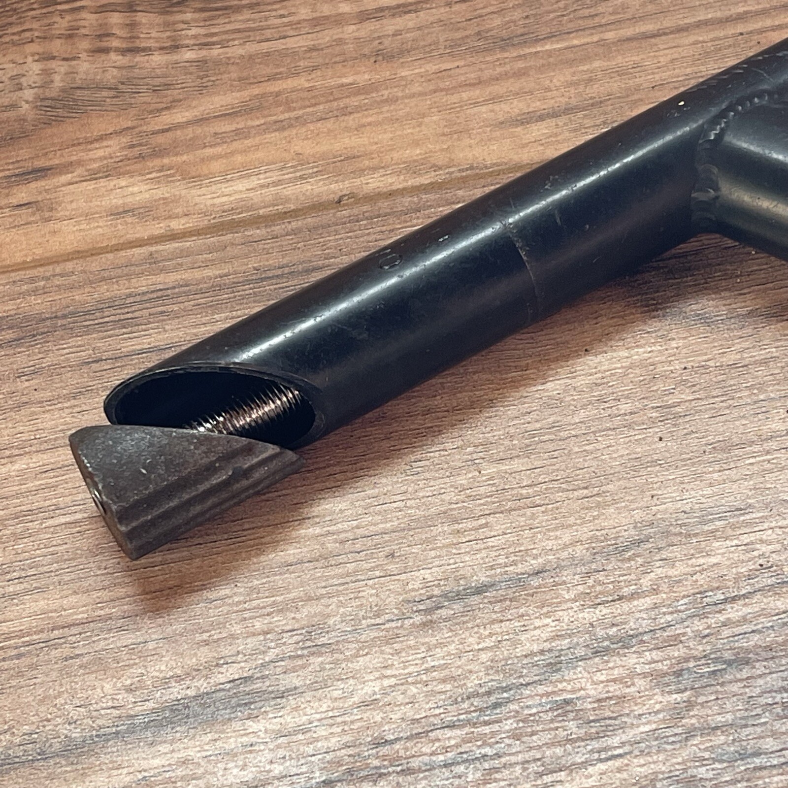 Black Chromoly 1 1/8 Inch 25.4 MTB  Quill Stem 130 15 Degree 25.4