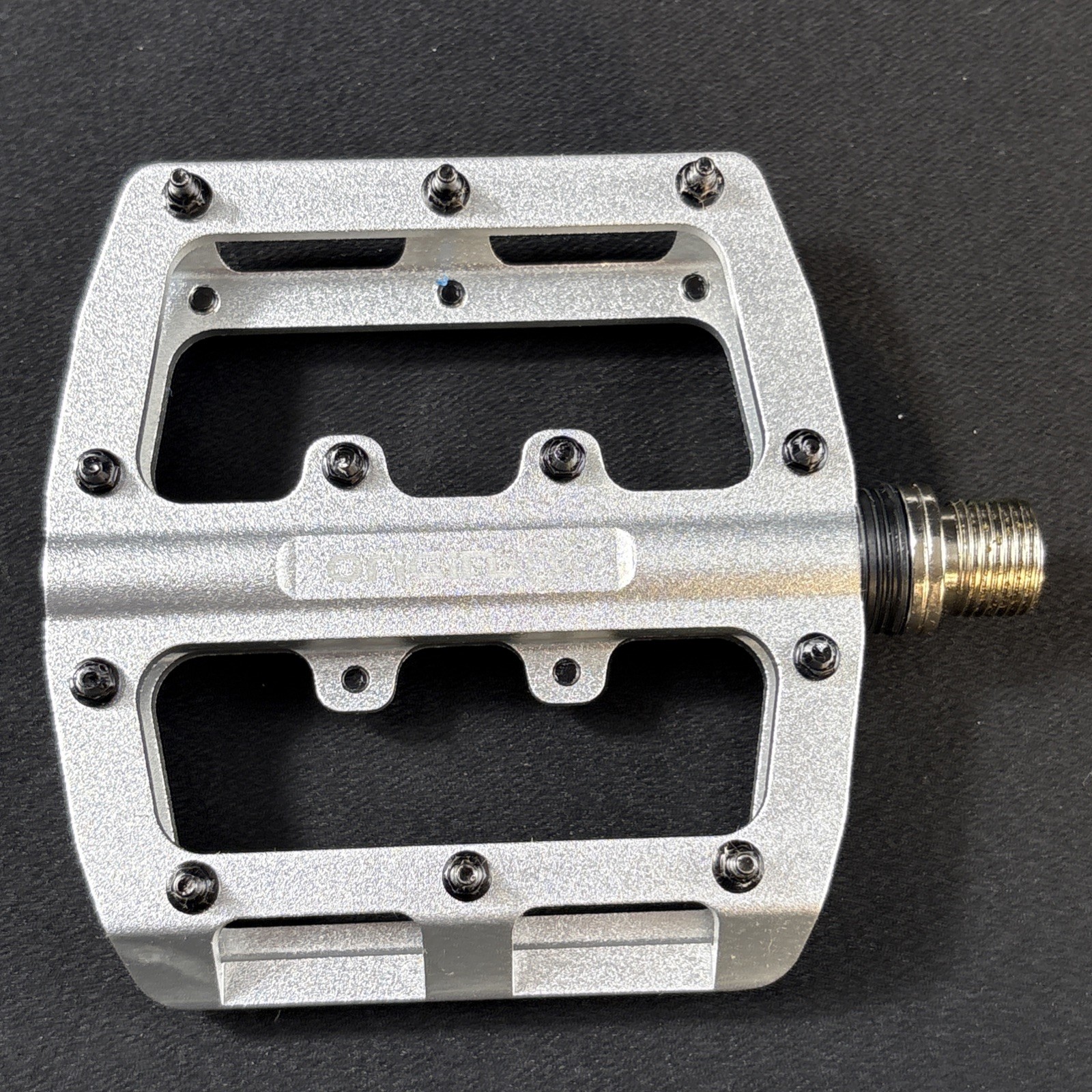 Origin8 Rascal Platform Pedals – CNC Aluminum, Concave Design, Removable Pins S