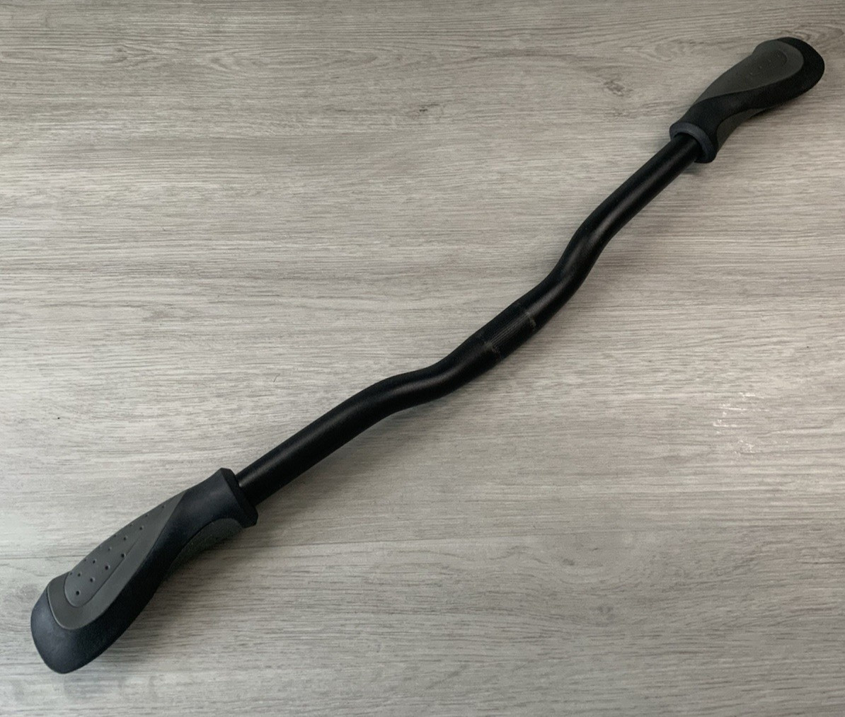 ALUMINUM RISER BAR 640 MM 492 GRAMS WITH AERO GRIPS CLAMP 25.4 MM